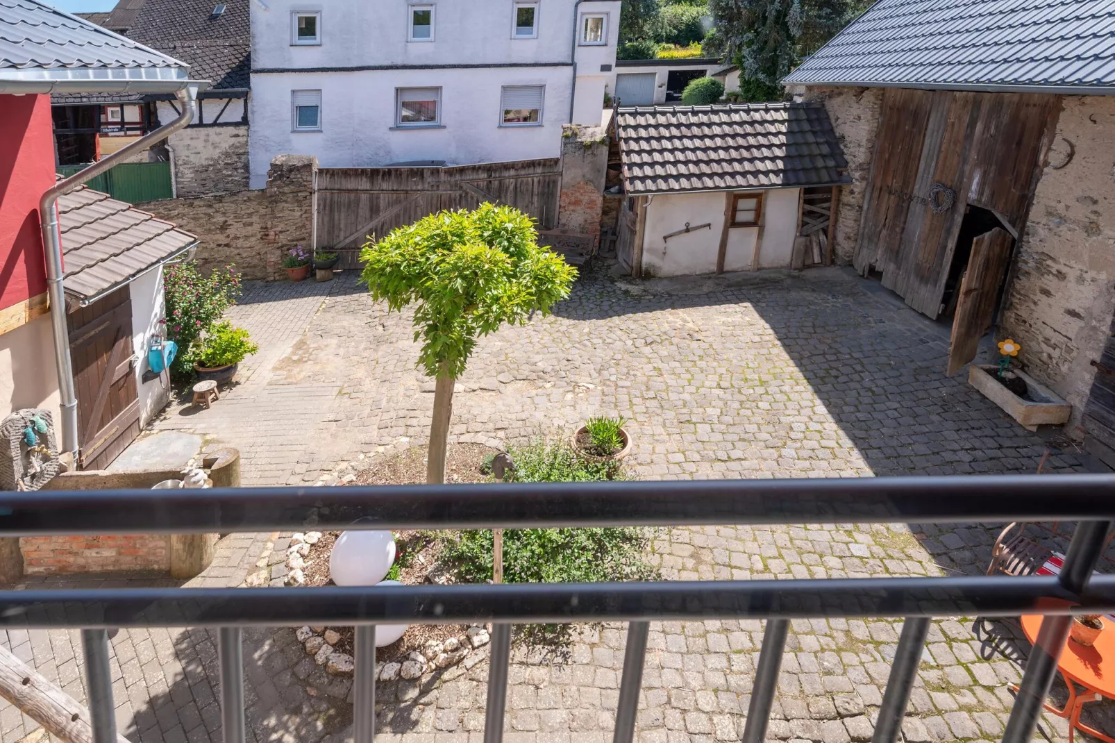 Harreshof-Terrace balcony