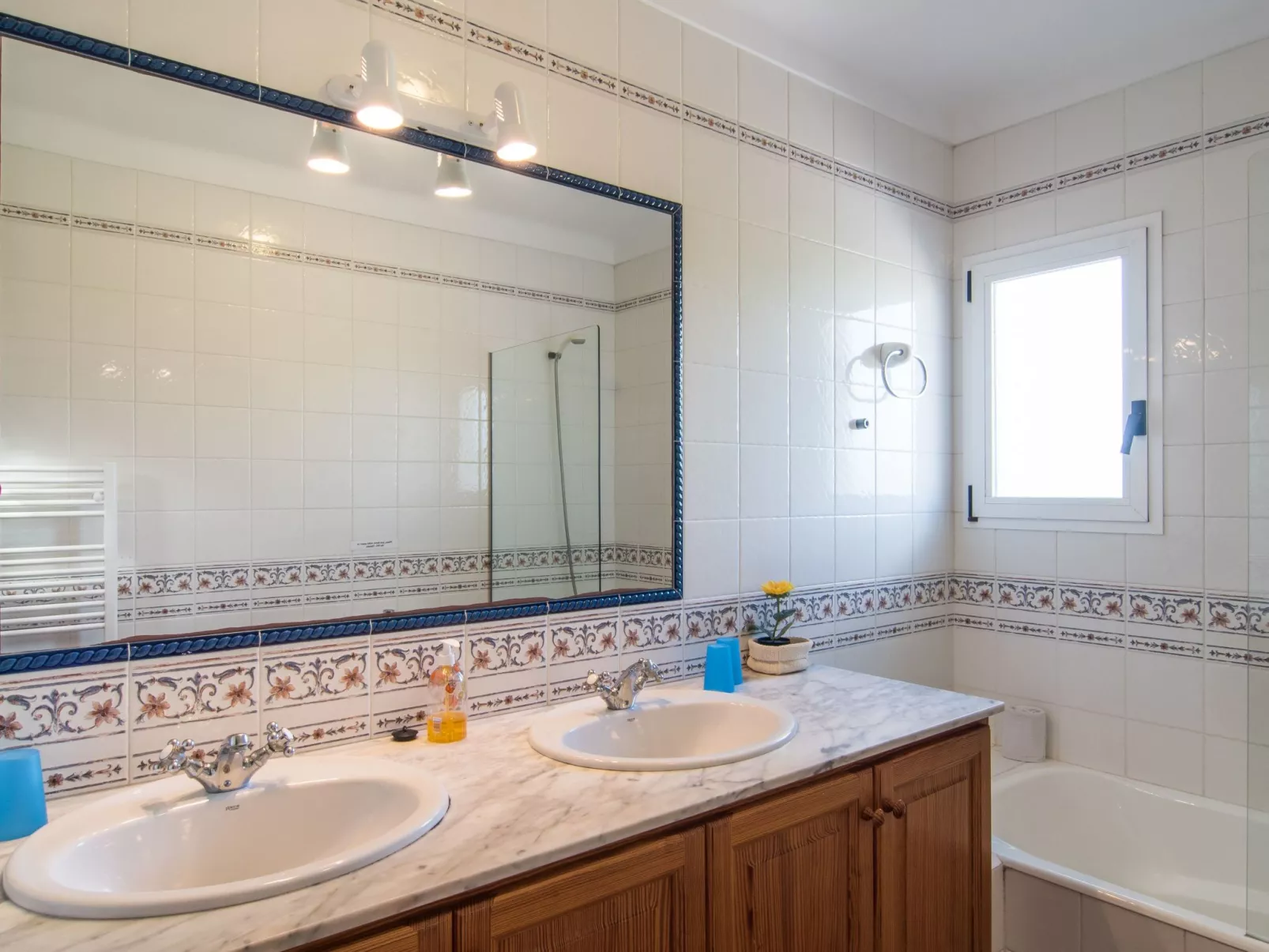 Fantastische Finca mit überdachter Terrasse-Drinnen