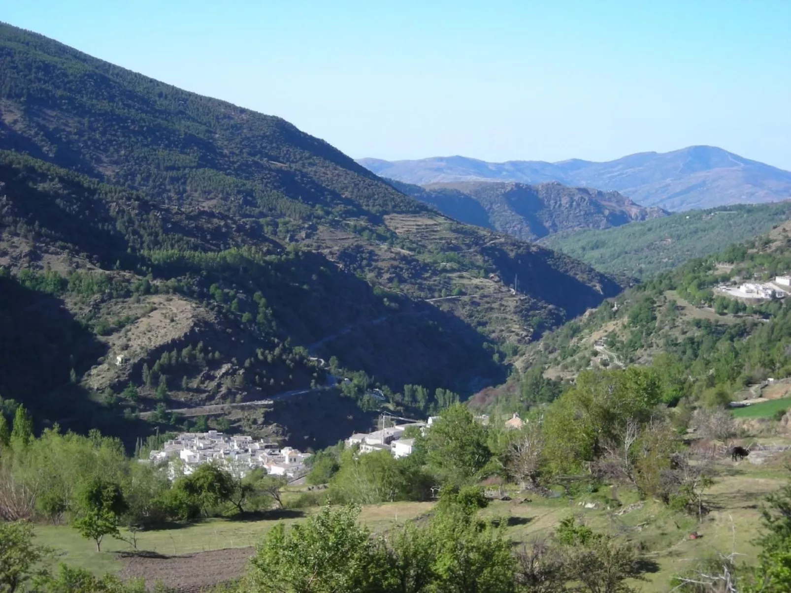 Gemütliches Ferienhaus in Tíjola mit Grill, Garten und Terrasse-Image-tags.info