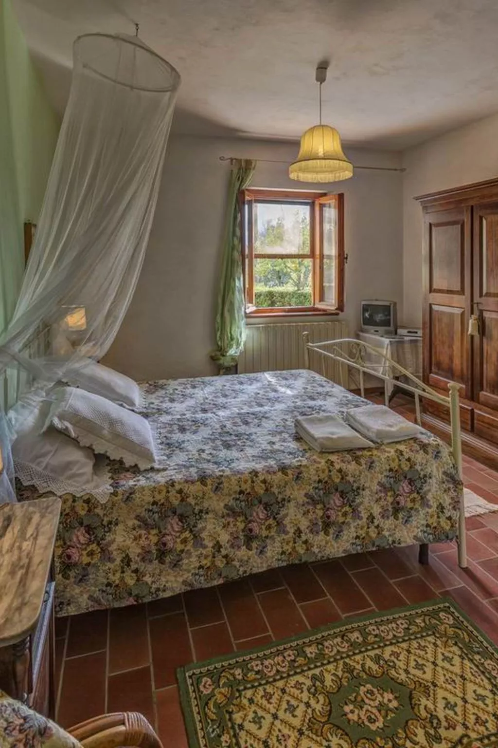 'Donatello leccino'-Inside