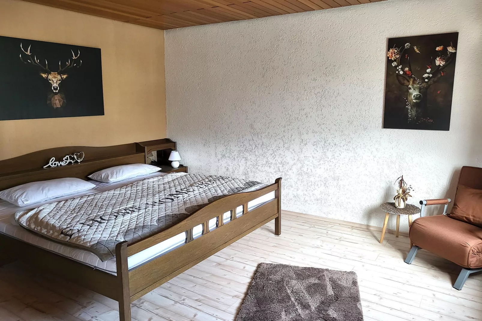 Ferienwohnung Bluzi im Westerwald-Bedroom