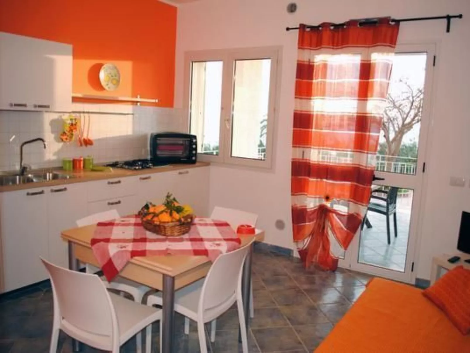 Appartement in Sciacca mit Terrasse und Grill und Meerblick-Drinnen