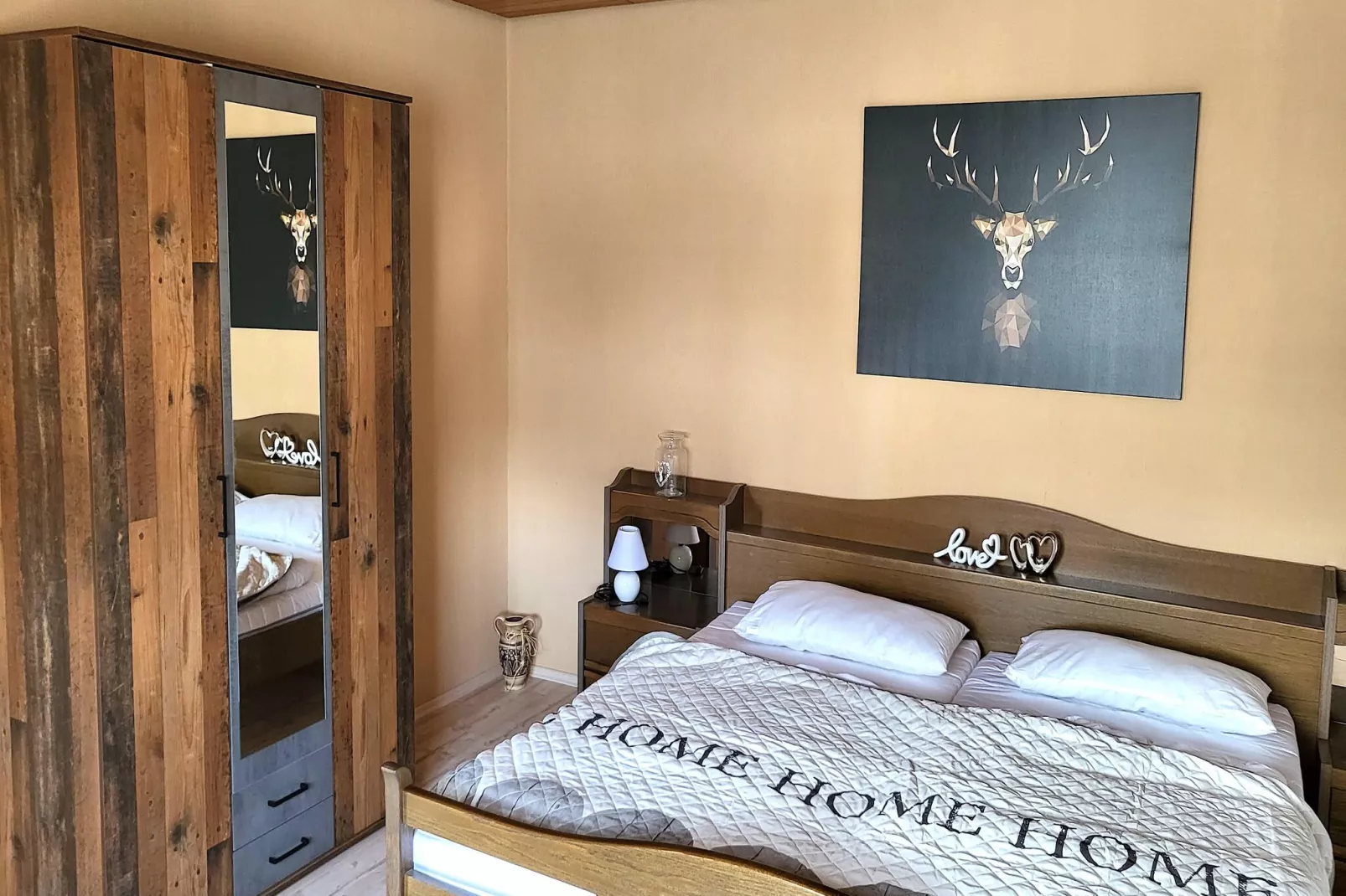 Ferienwohnung Bluzi im Westerwald-Bedroom