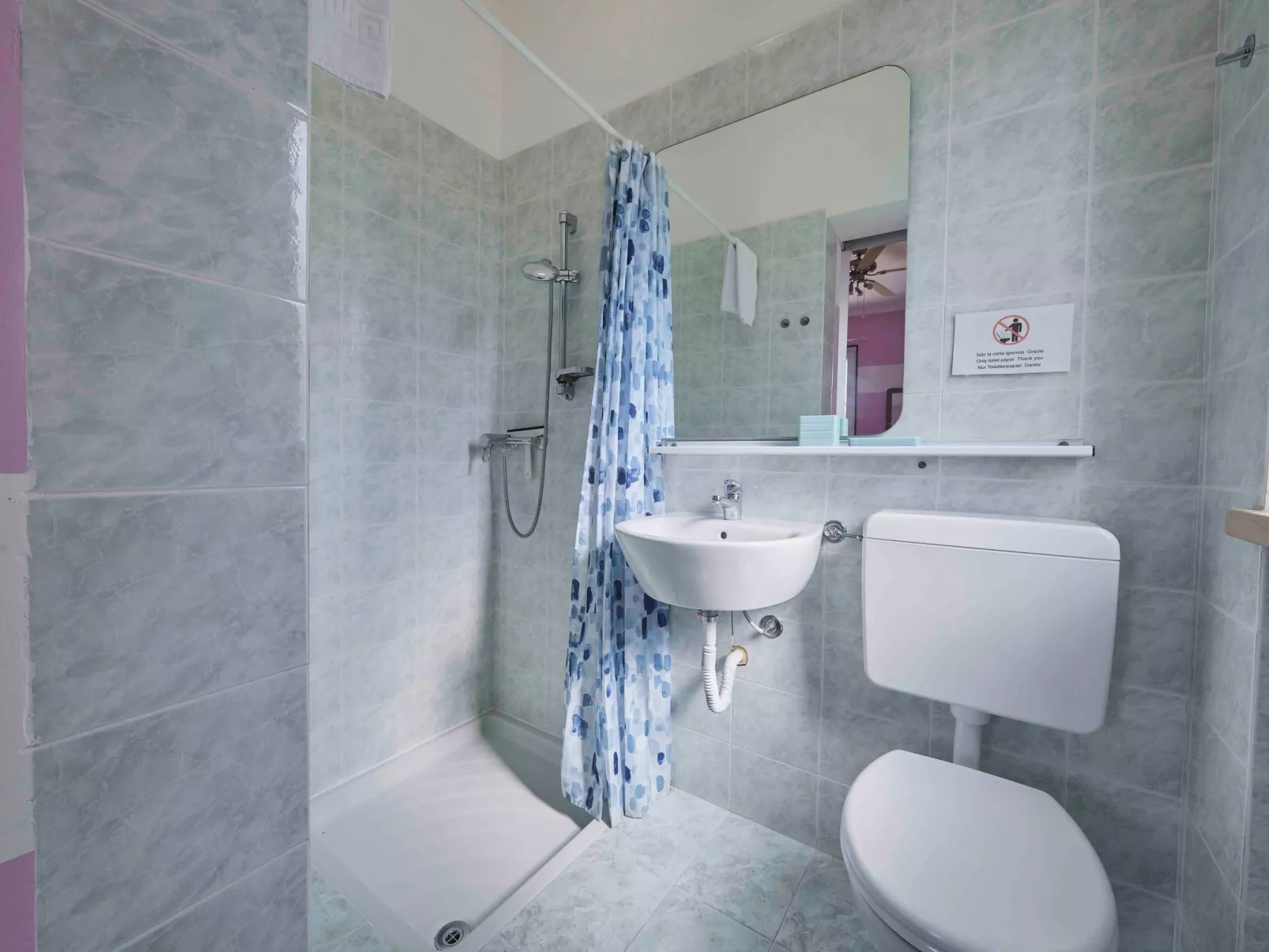 Mit Seeblick und privatem Garten-Inside