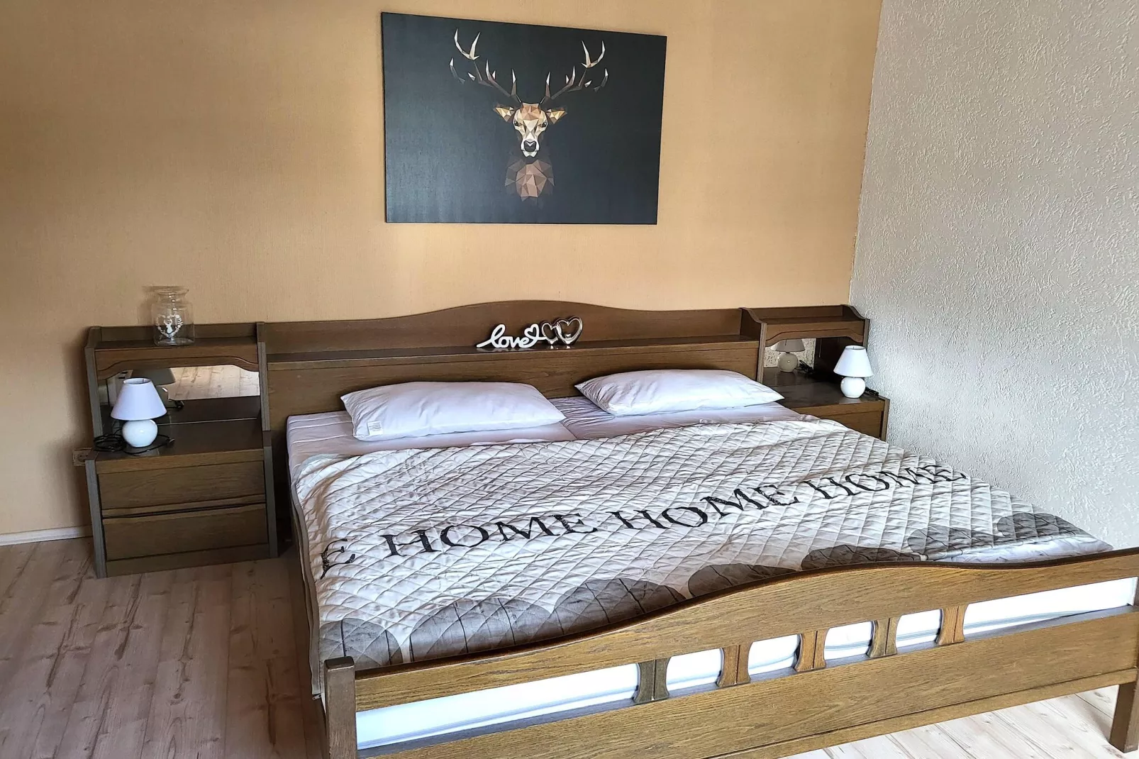 Ferienwohnung Bluzi im Westerwald-Bedroom