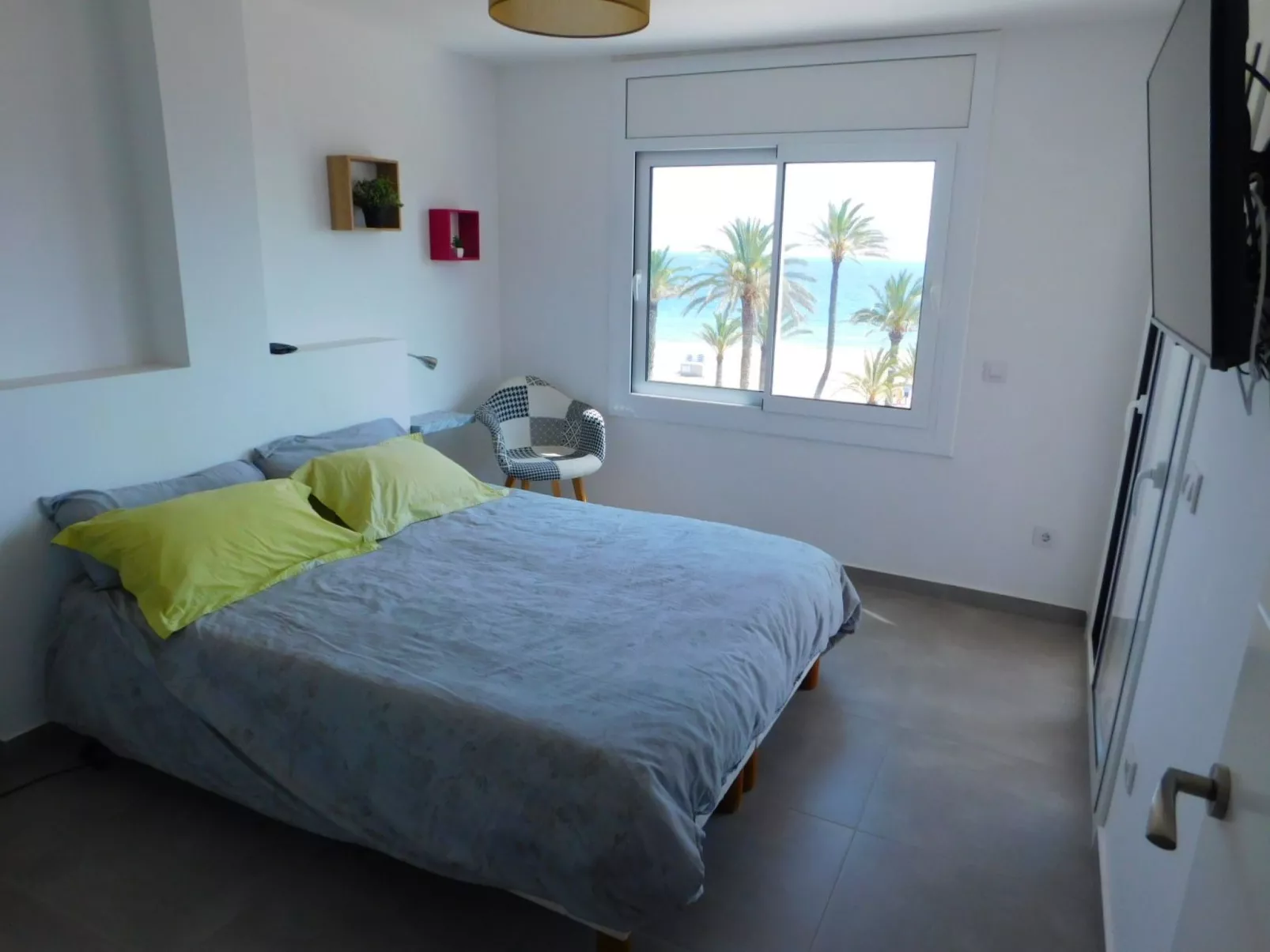 Appartement in Roses mit Großer Terrasse und Meerblick-Dedans