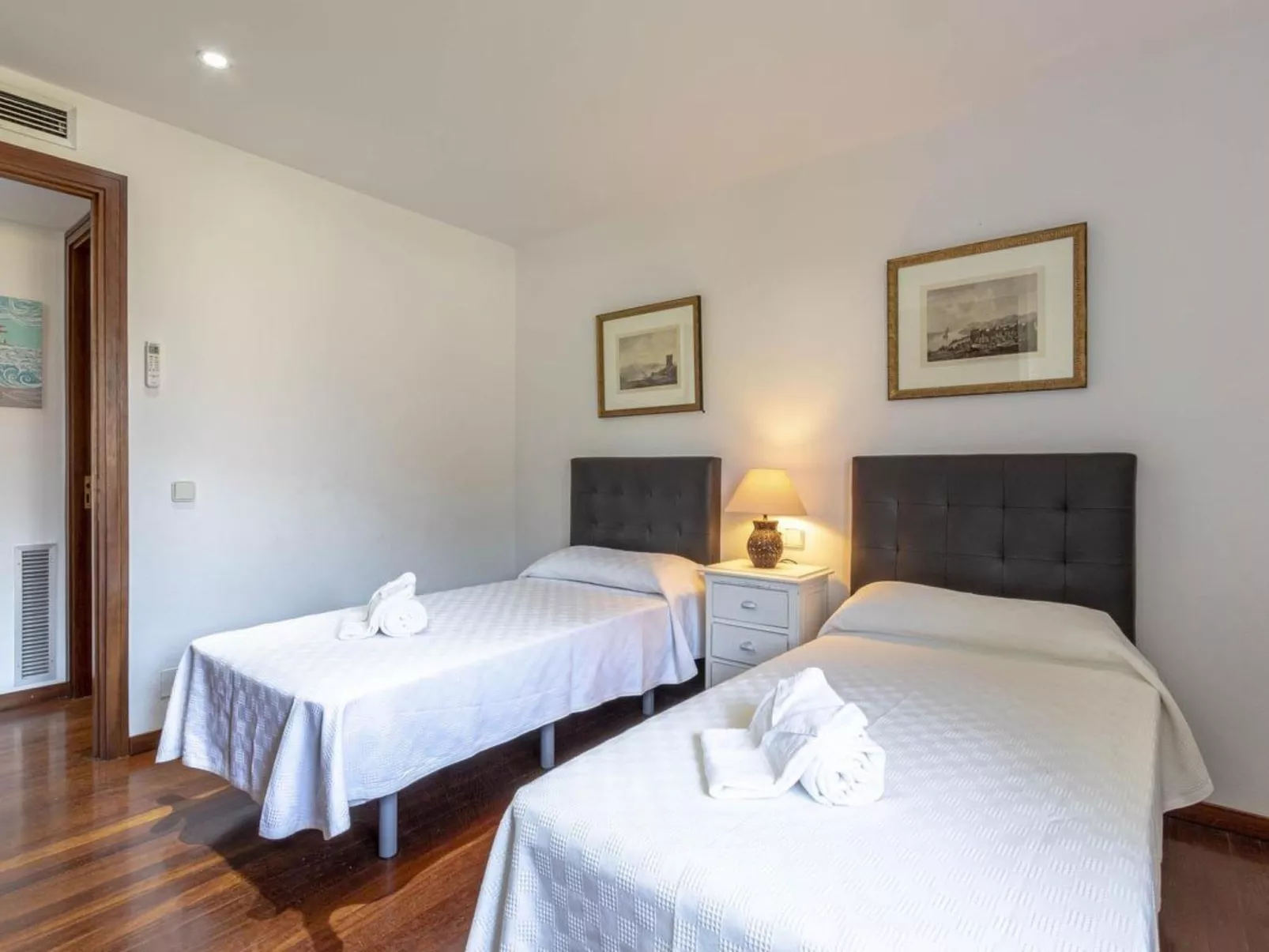 Vila Formosa Cala Sant Vicenç-Image-tags.info