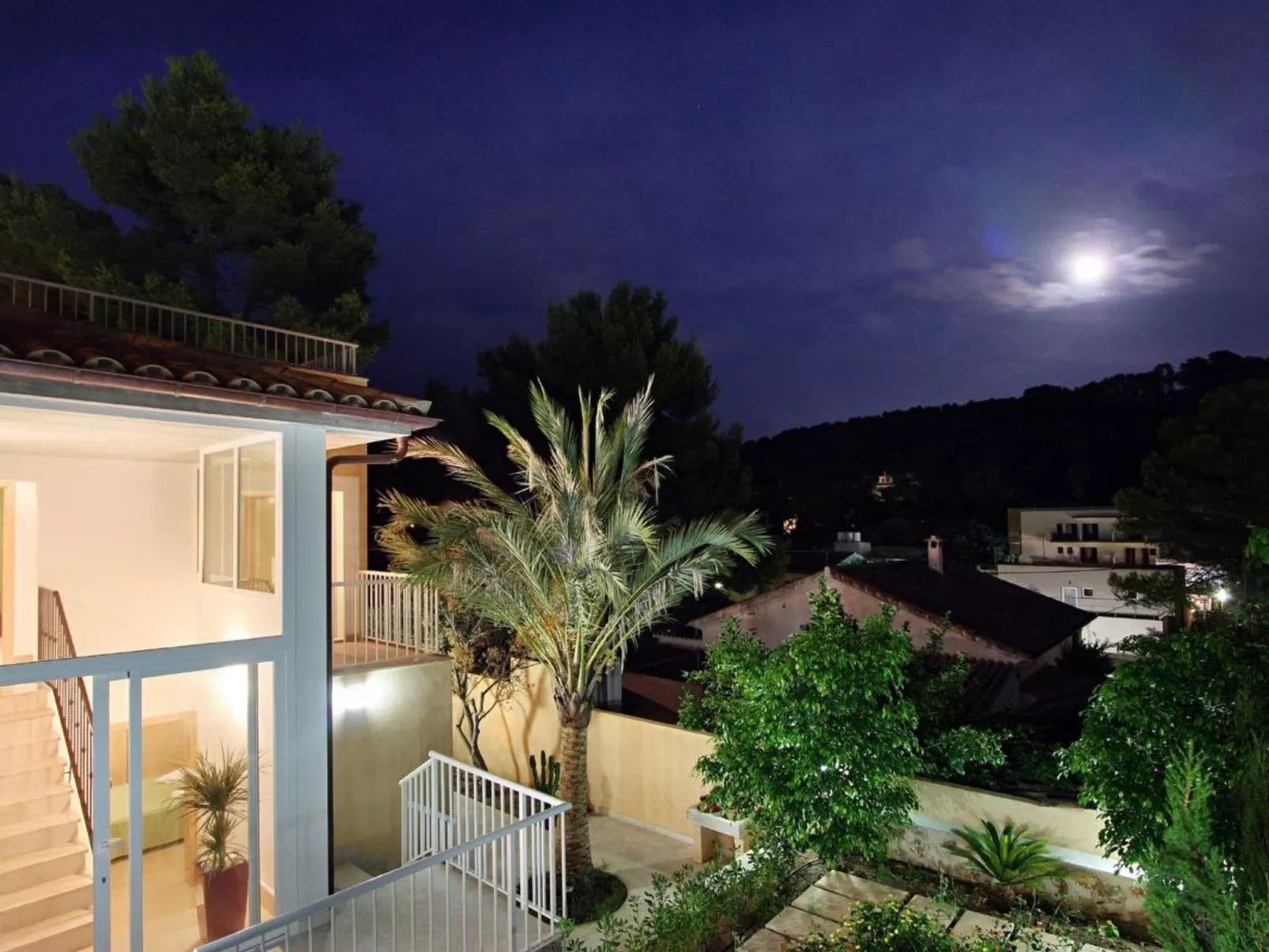 Villa Medina, Cala Sant Vicenç-Image-tags.info