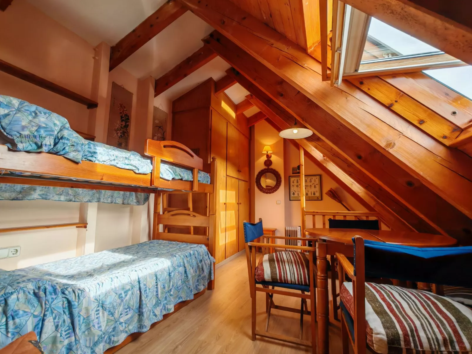 Duplex Cuc 2 Dachgeschoss mit Dachboden und rustikalem Touch Vall de Boí-Dedans