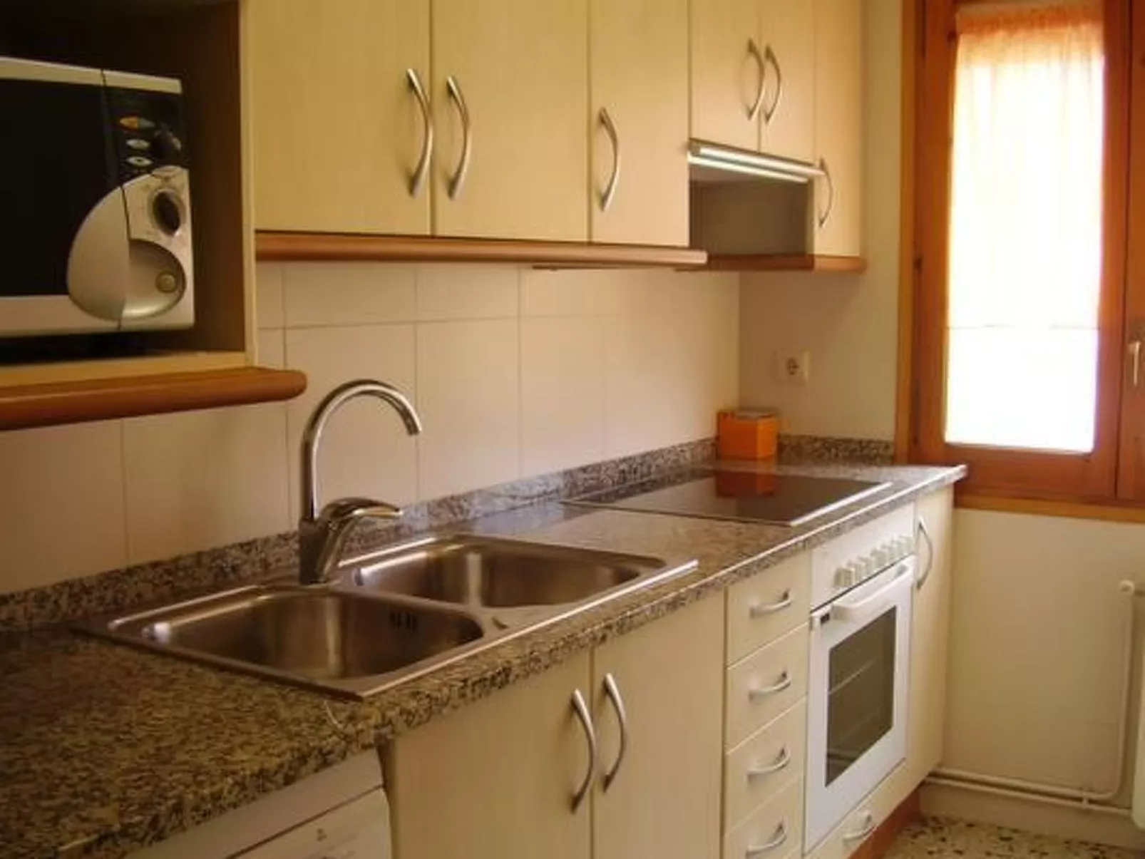 Cal Serveró 2-Inside