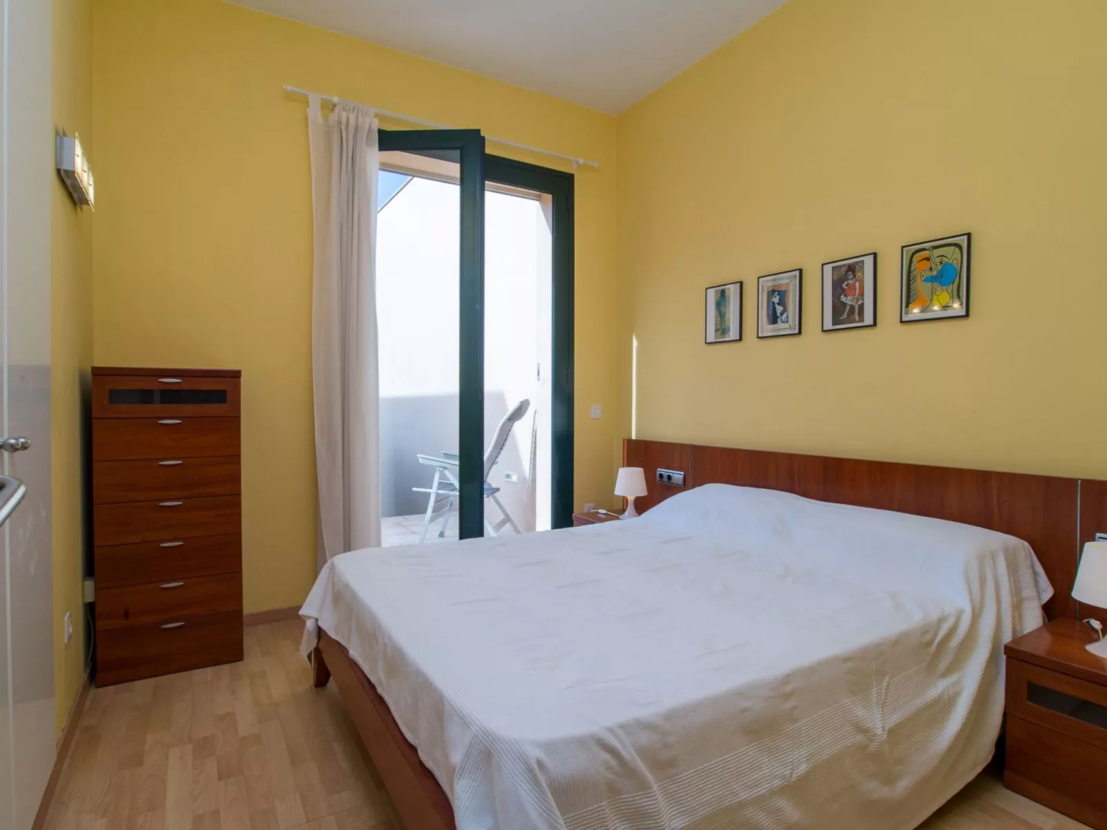 Costabravaforrent Pedró, Doppelhaushälfte für 6 Personen mit gemeinschaftlichem-Image-tags.info