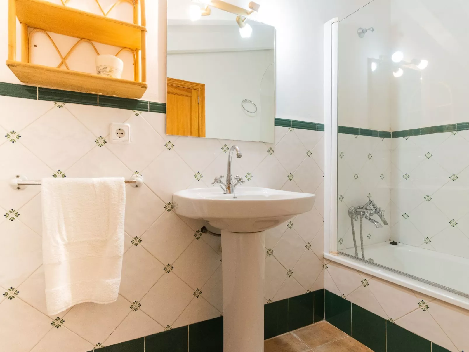 "Murtera-Image-tags.info