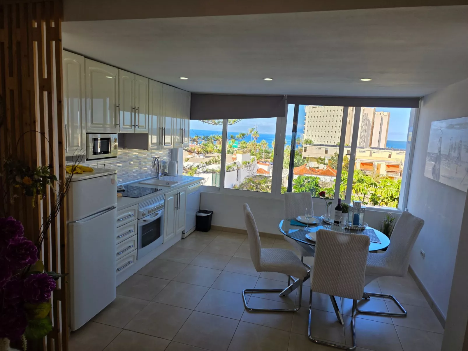 Jacaranda am Meer-Inside