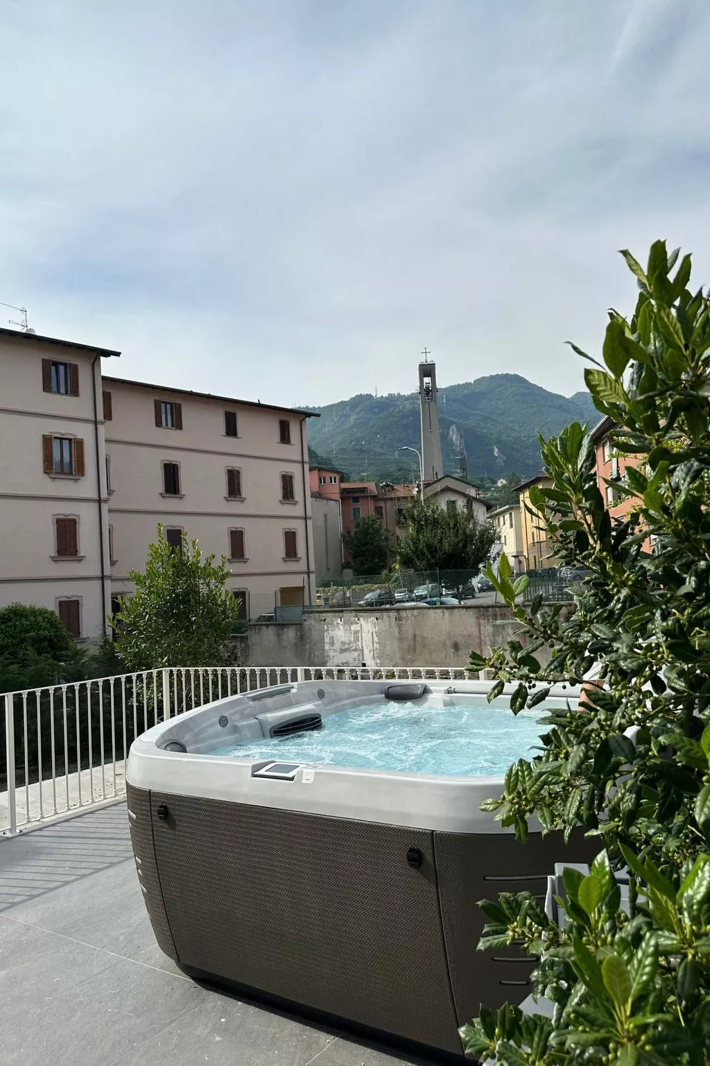 Wohnung 'App Superior' mit privatem Jacuzzi-Dehors