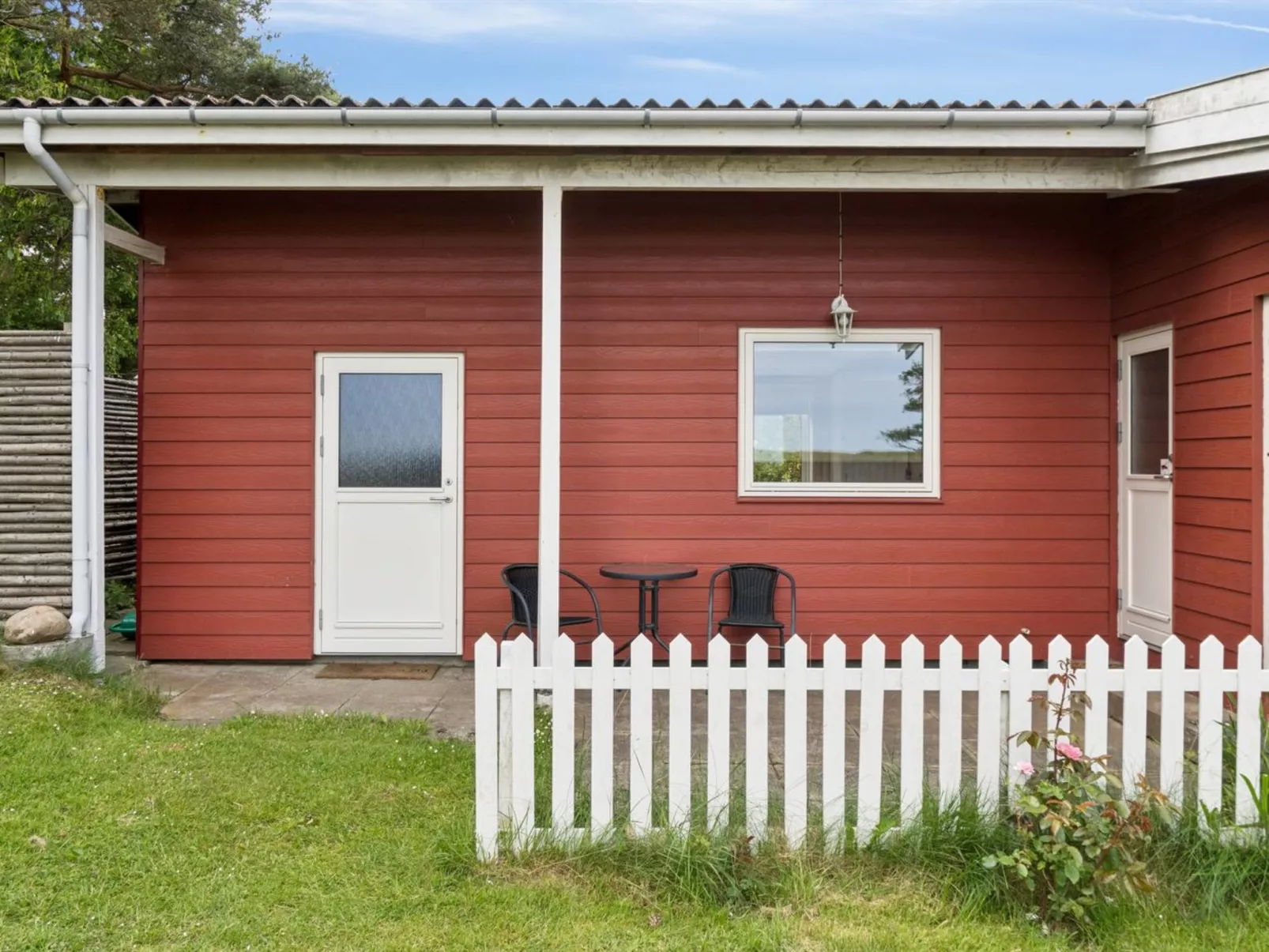 "Torbjörn" - 100m from the sea-Draußen