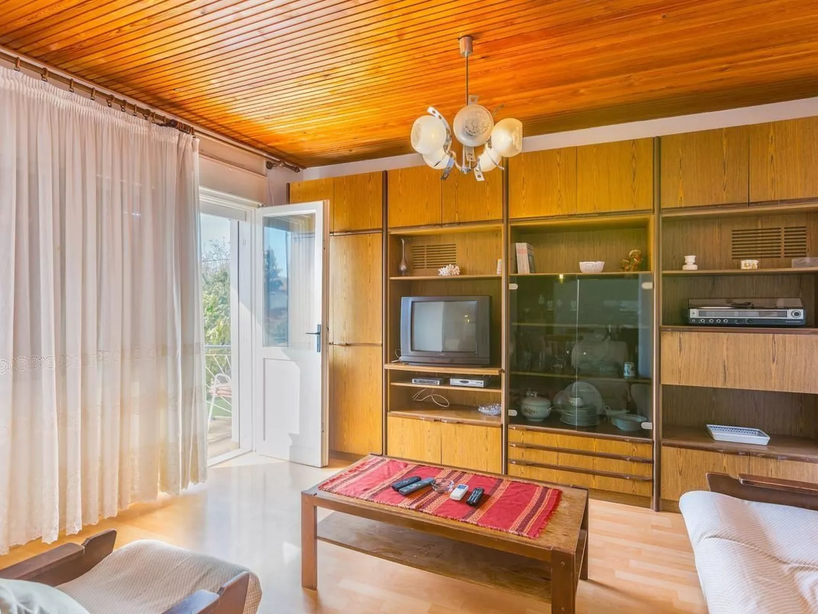 Wohnung "Miranda Veliki" mit Balkon-Dedans