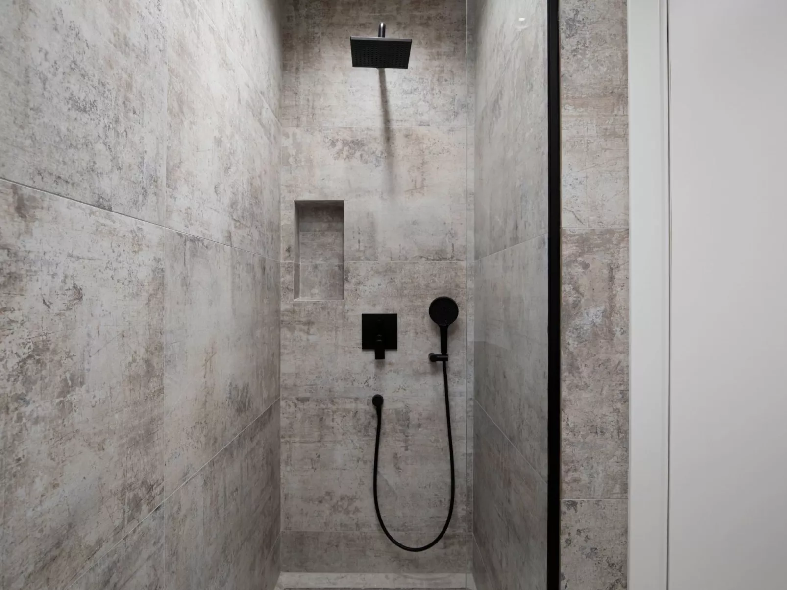 "Amore Bijeca - B6"-Inside