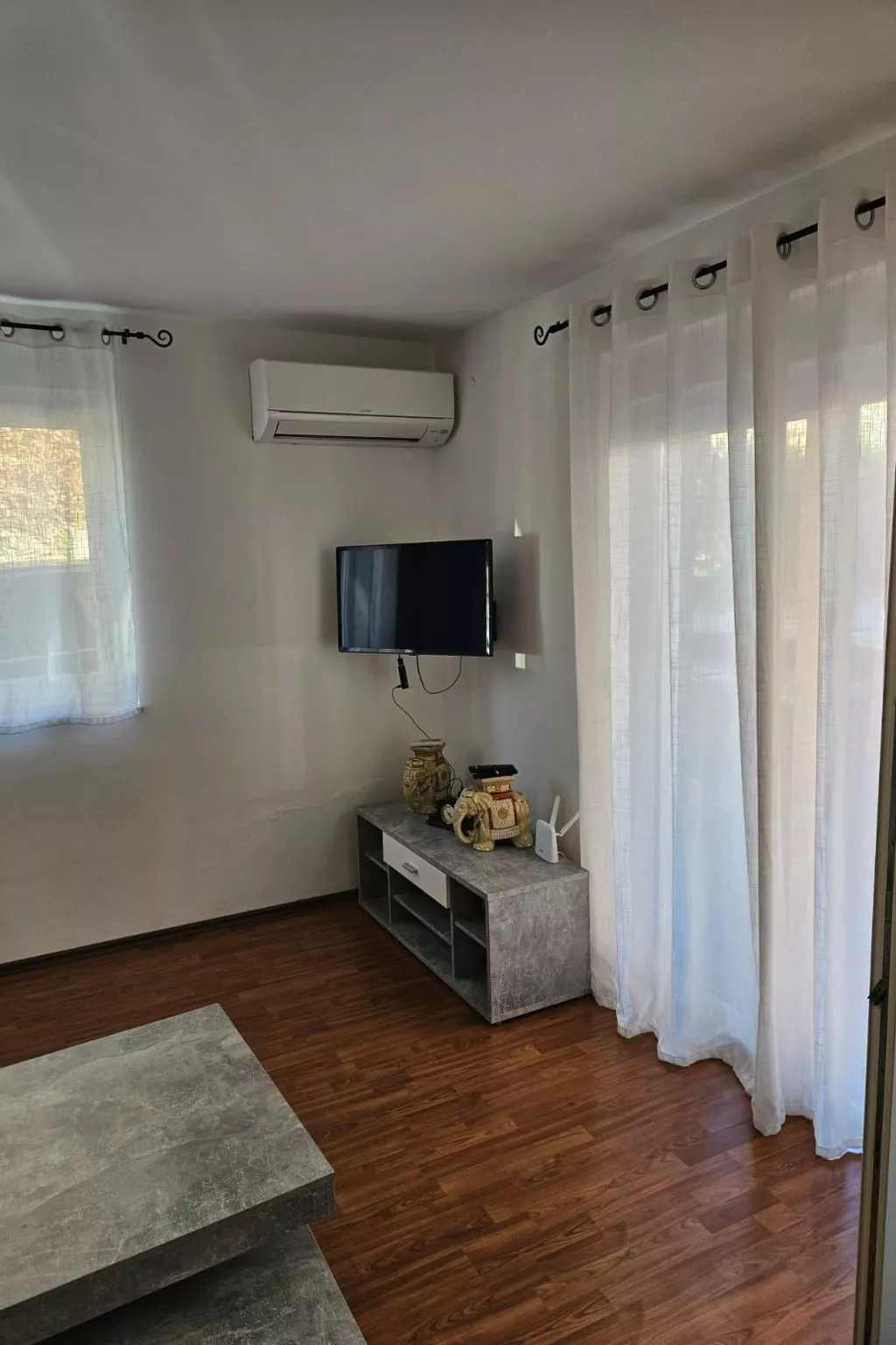 Wohnung "Terracotta" mit Terrasse-Drinnen