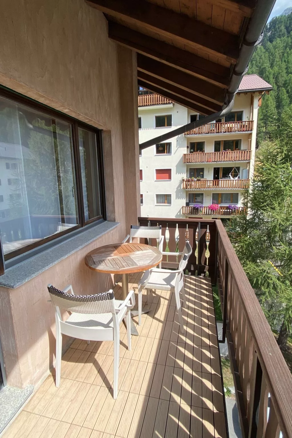 Wohnung Curtins-Outside