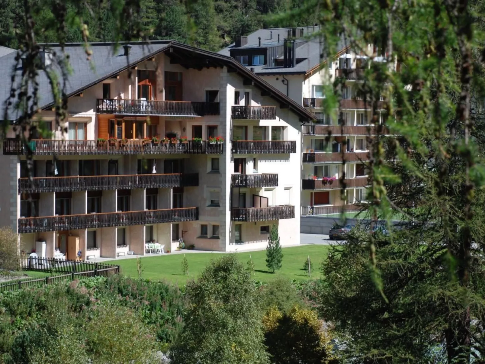 Chesa la Furia WHG 24-Image-tags.info