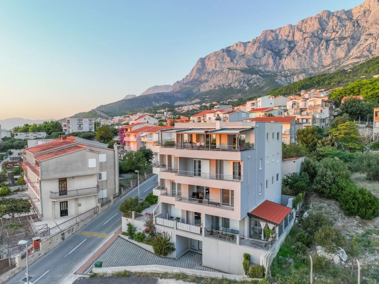 Penthousewohnung mit Whirlpool und Meerblick-Outside