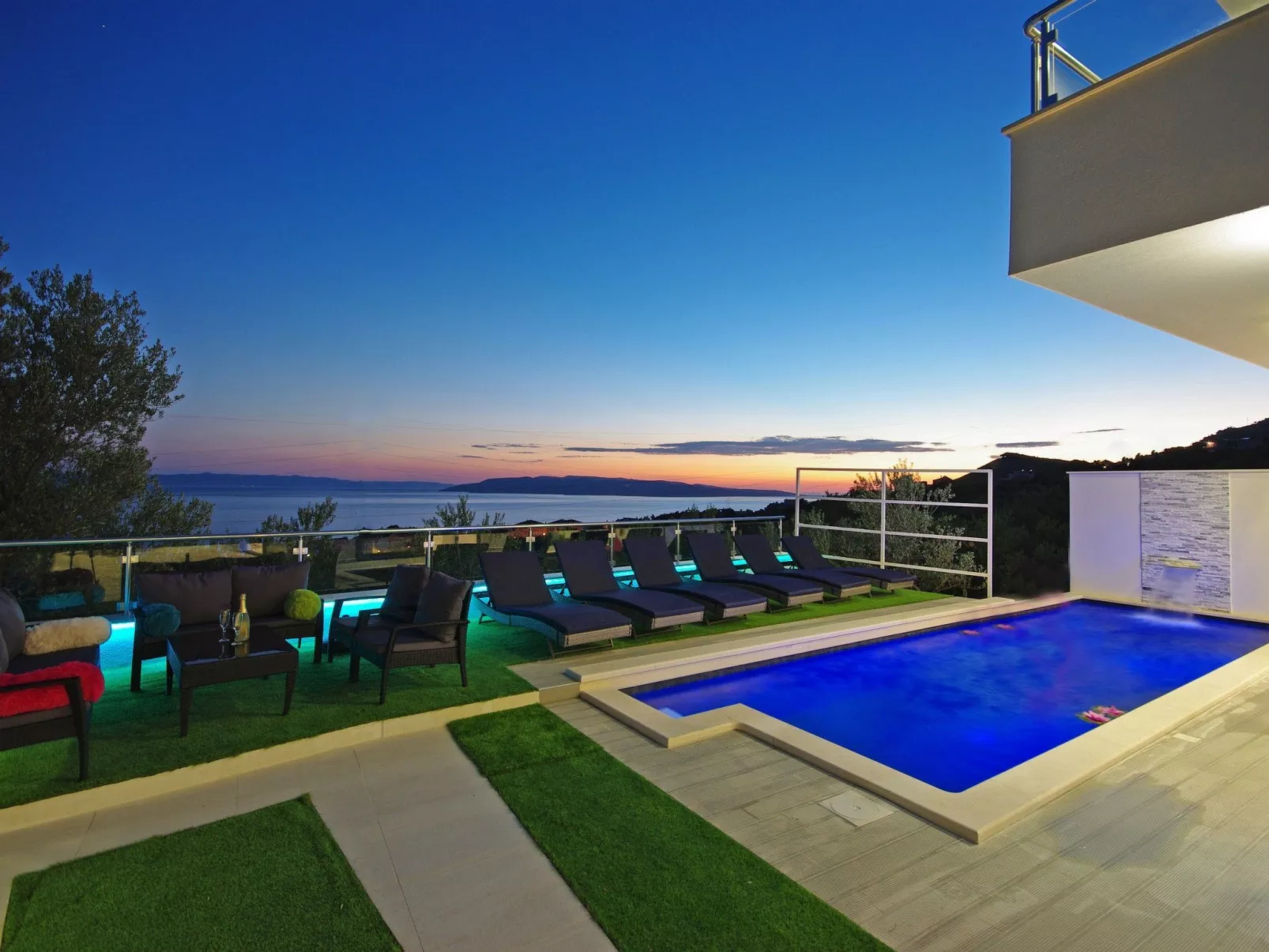 In Makarska mit Privatem Pool-Outside