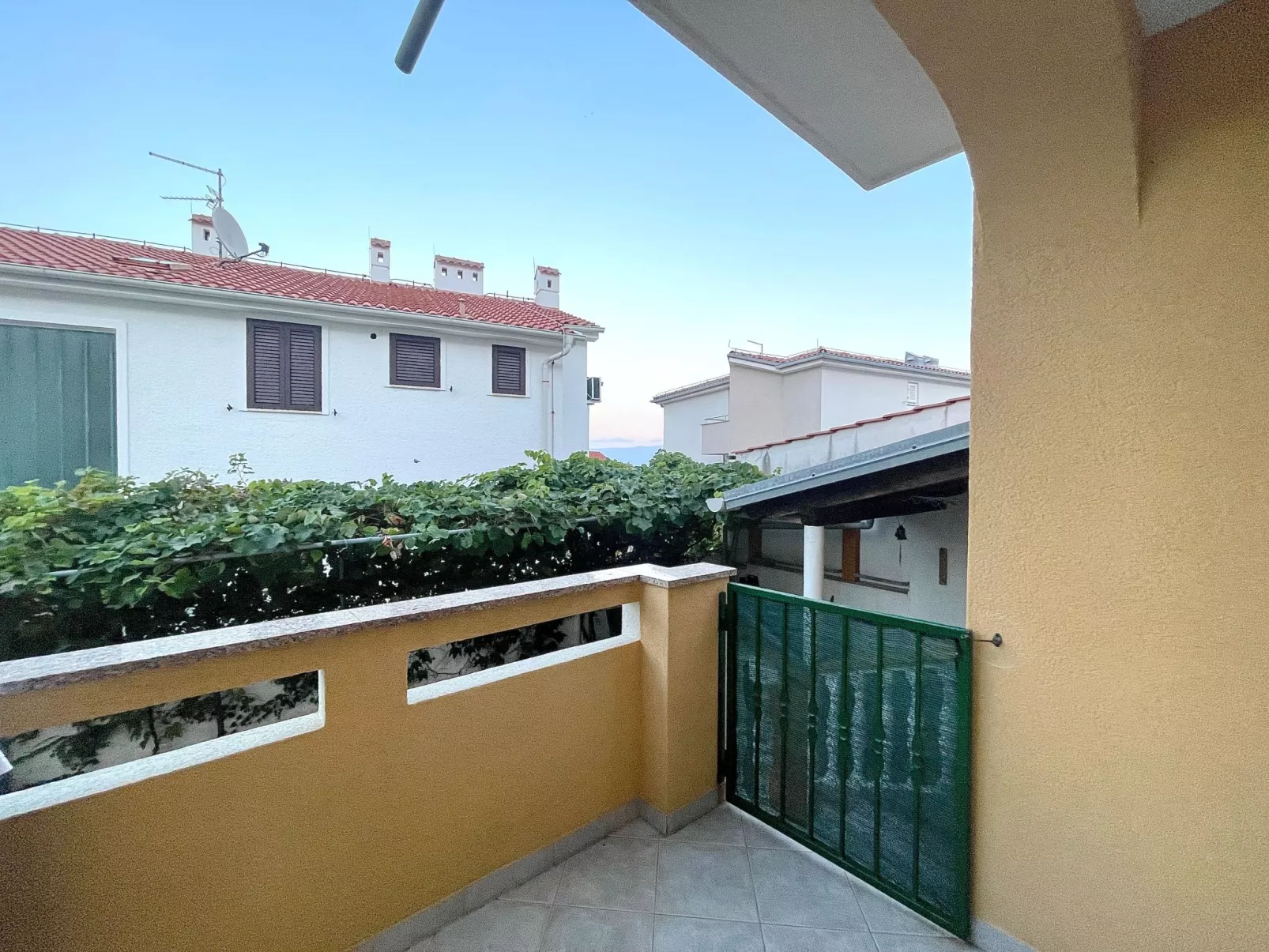 Wohnung in Baška mit Eigener Terrasse-Draußen