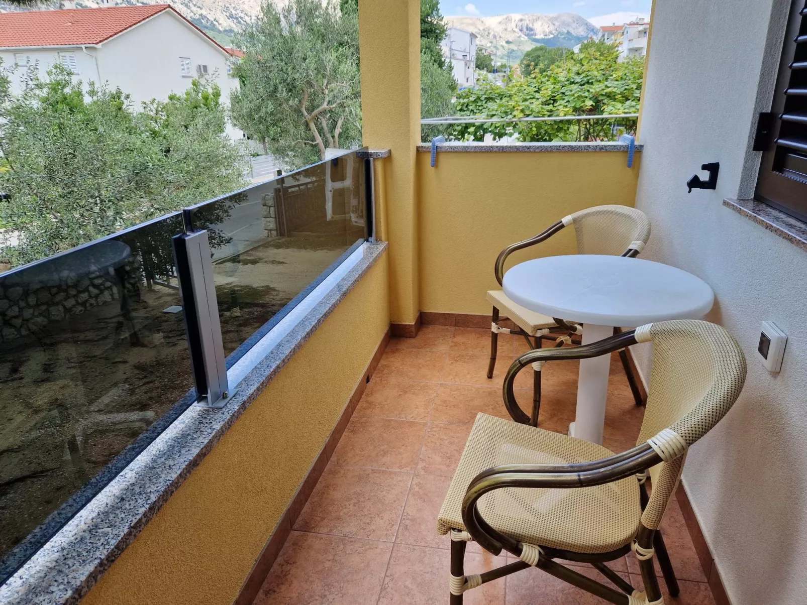 In Baška mit Eigenem Balkon-Dehors
