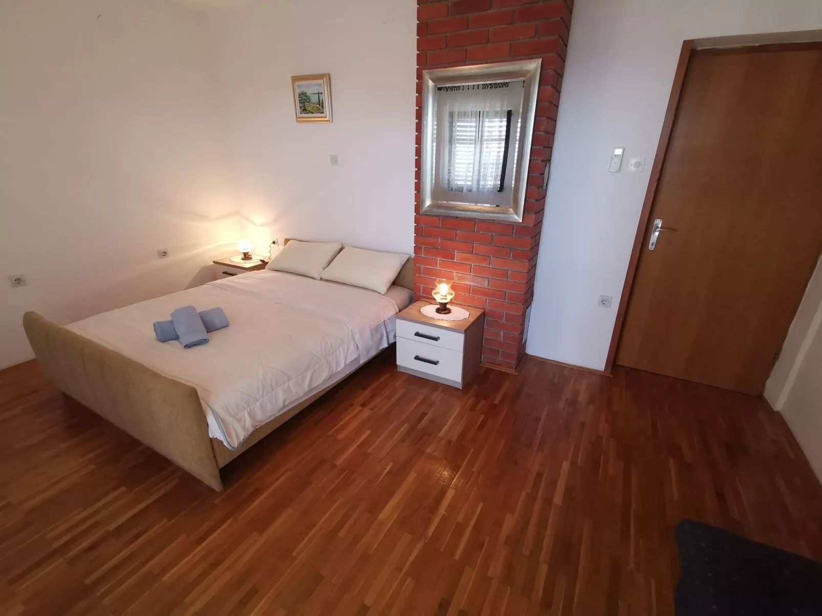 Wohnung für 4 Personen mit Balkon-Image-tags.info