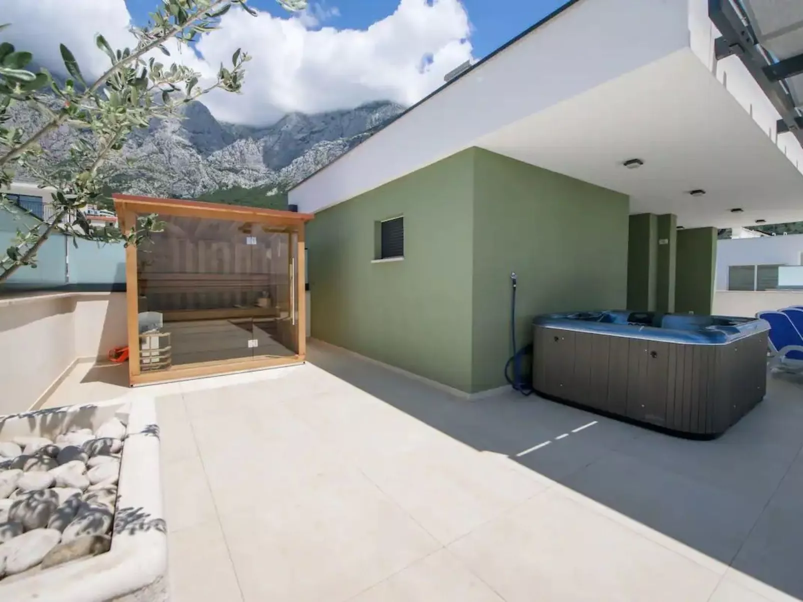 Villa Lantana-Draußen