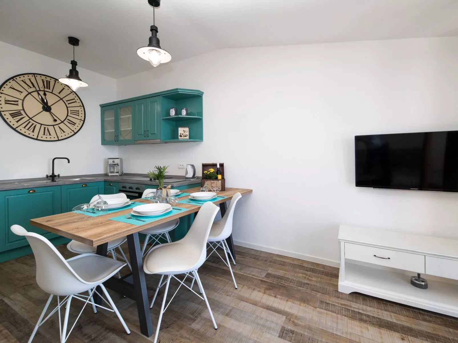 Wohnung für 4-5 Personen, 100m vom Strand entfernt-Image-tags.info