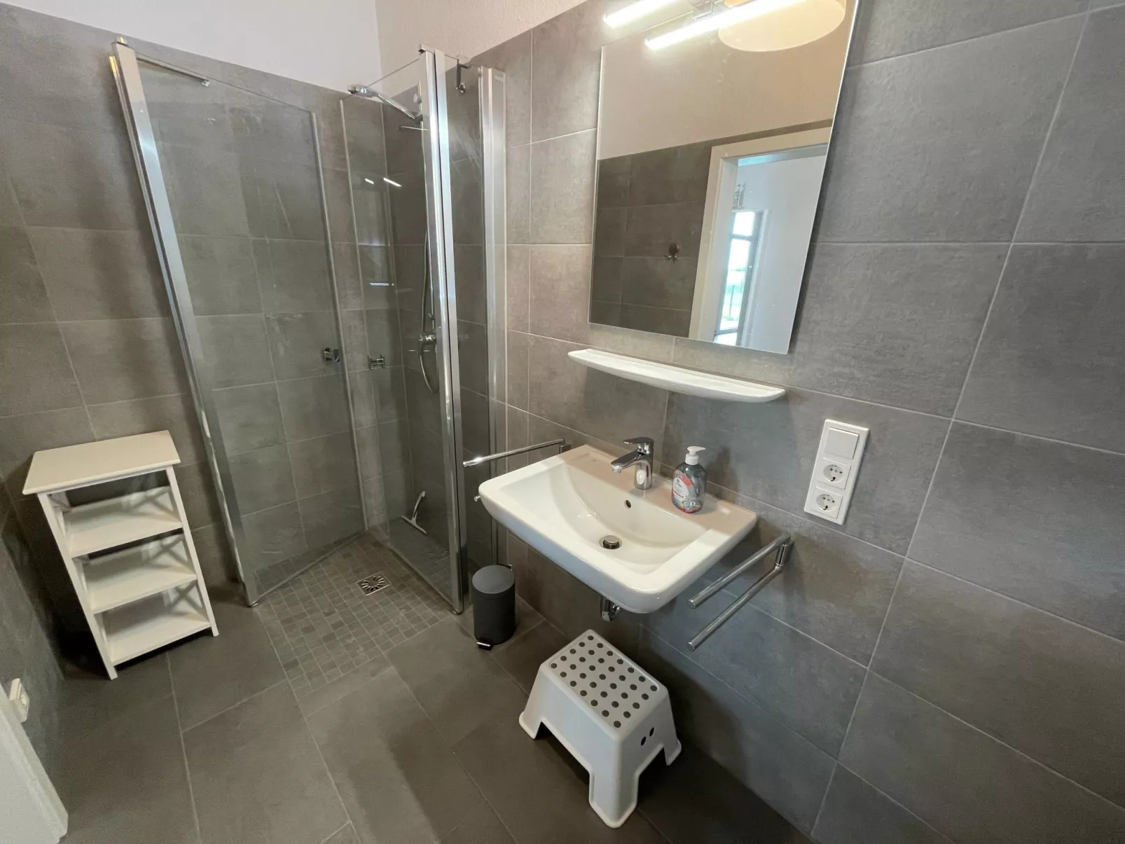 G1 Eingezäuntes Haus mit Kamin in Eckwarderhörne-Drinnen