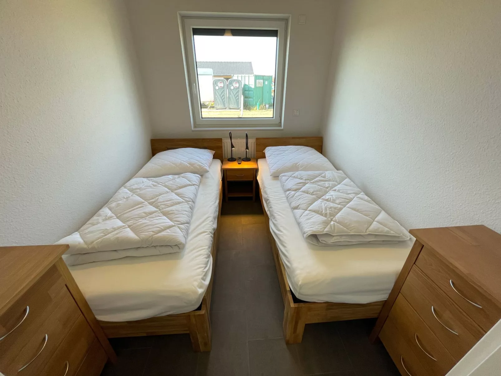 G11 Eingezäuntes Neubau-Haus in Eckwarderhörne-Drinnen