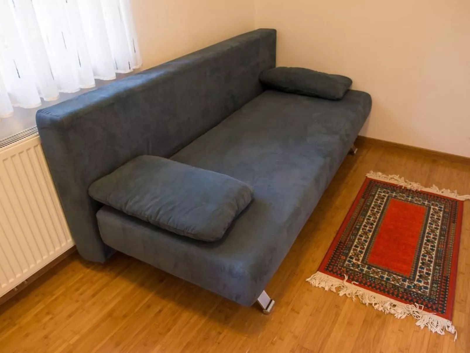 Kleines Haus am Rande des Waldes-Image-tags.info