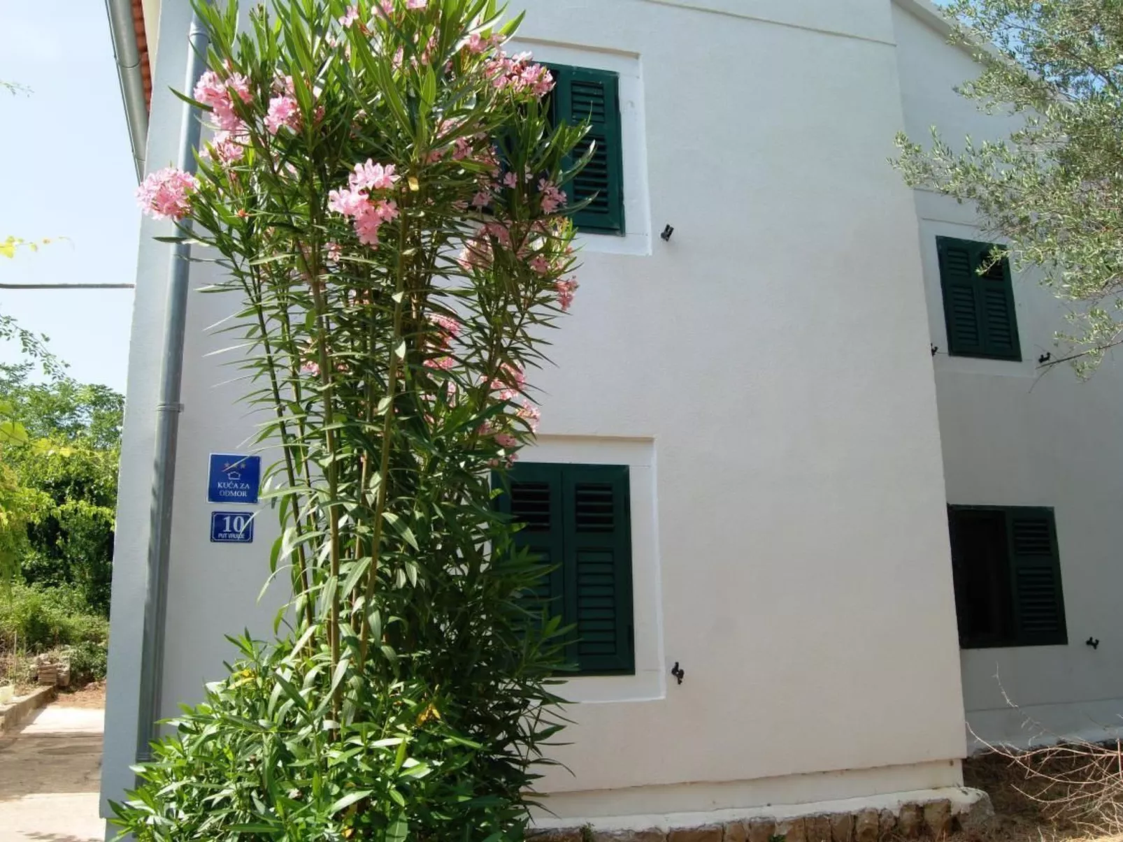 Rustikales Haus in Lukoran mit privatem Parkplatz-Dehors