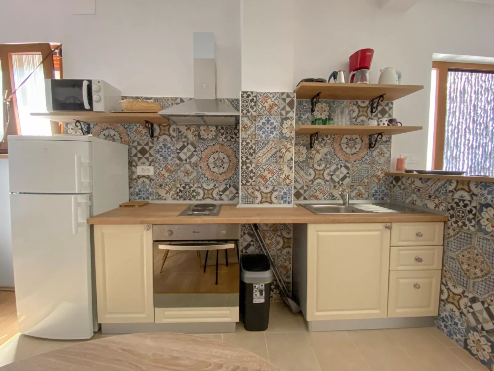 "Tomas" mit eigener Terrasse-Drinnen