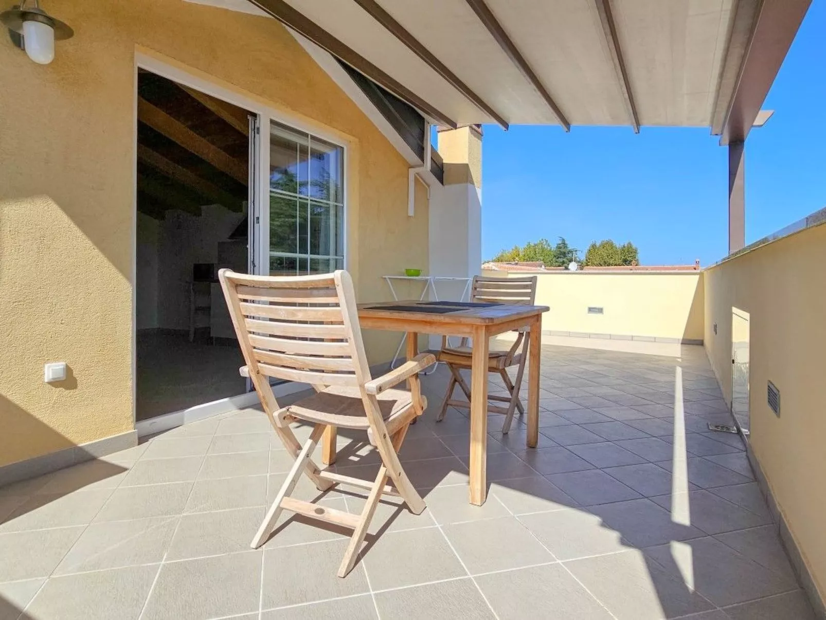 Wohnung "Viviana" mit Blick auf das Wasser-Dehors