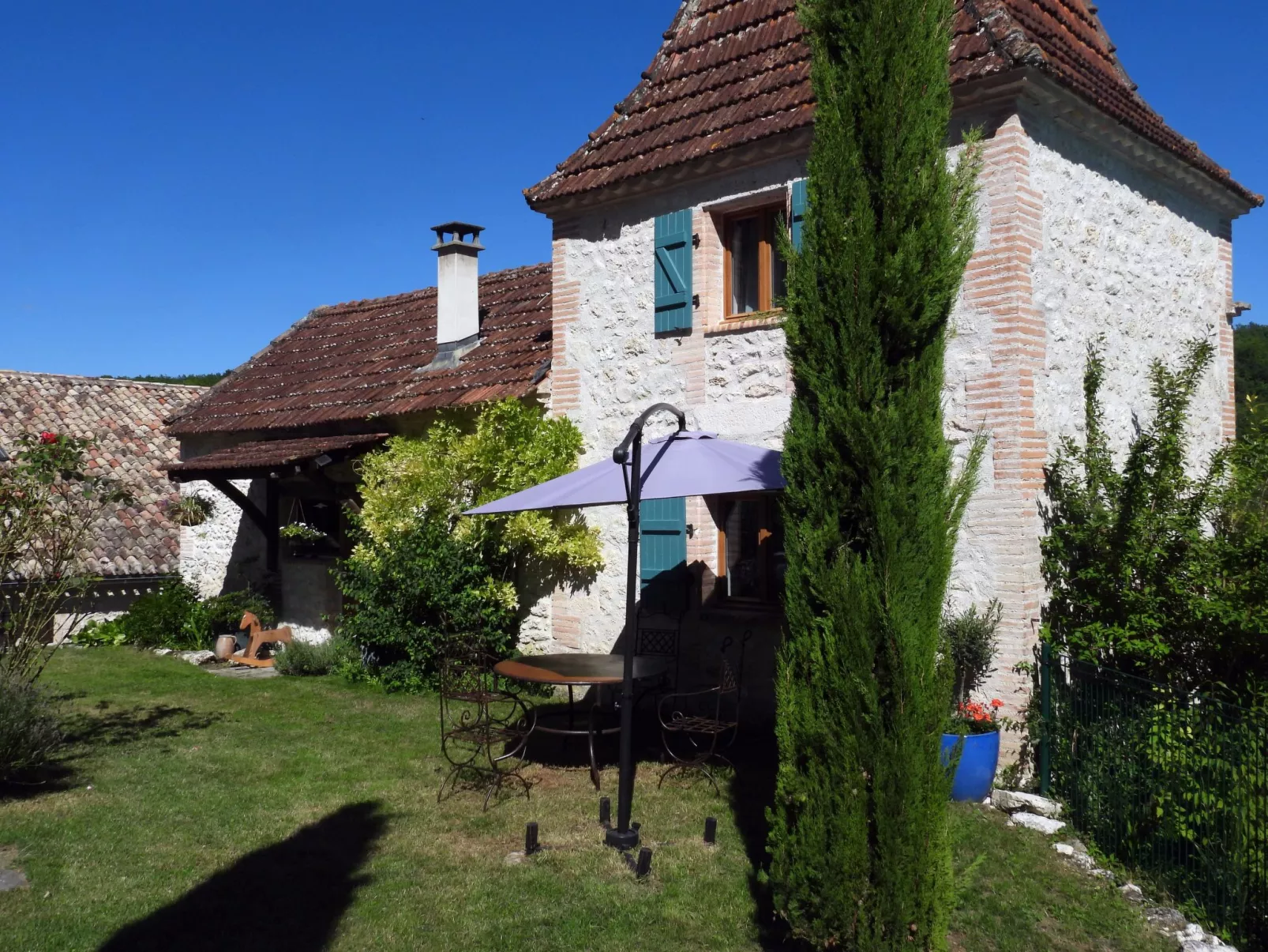 La Ferme des Paons-Outside