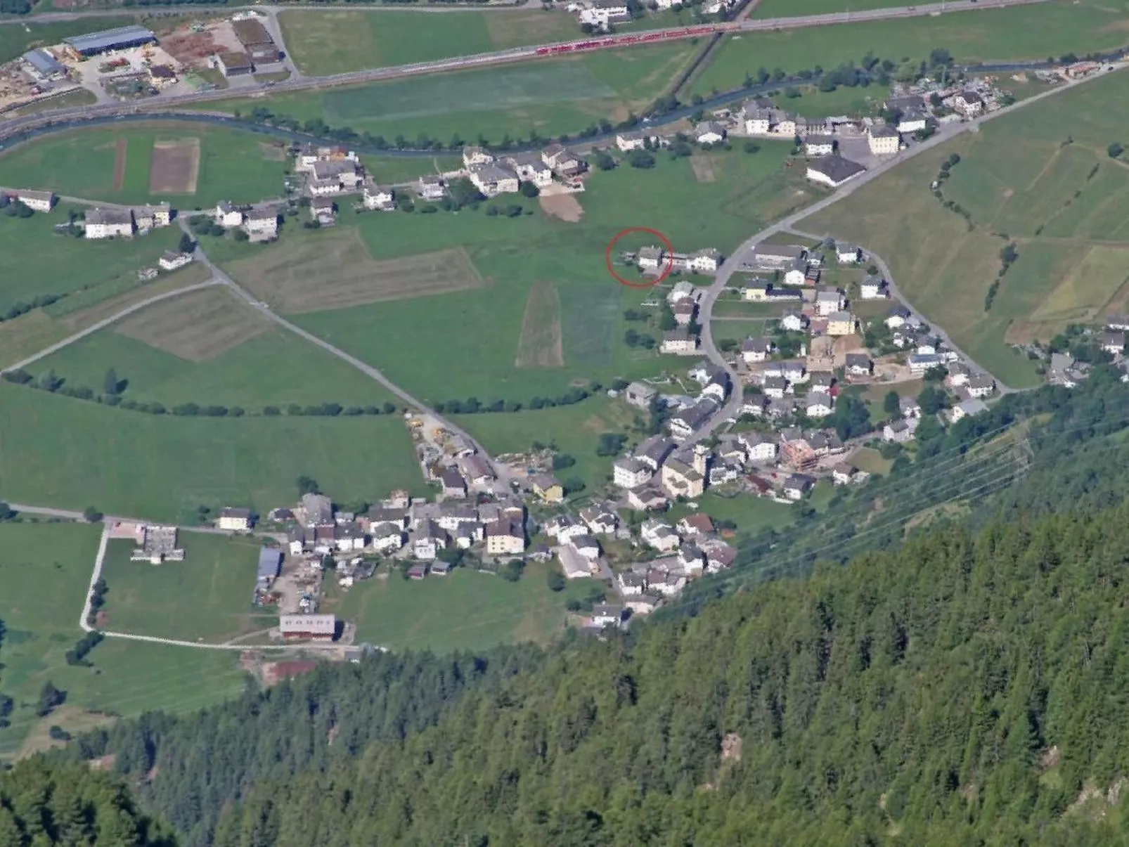 Sonnige 2.5-Zimmer Wohnung an ruhiger Lage-Draußen