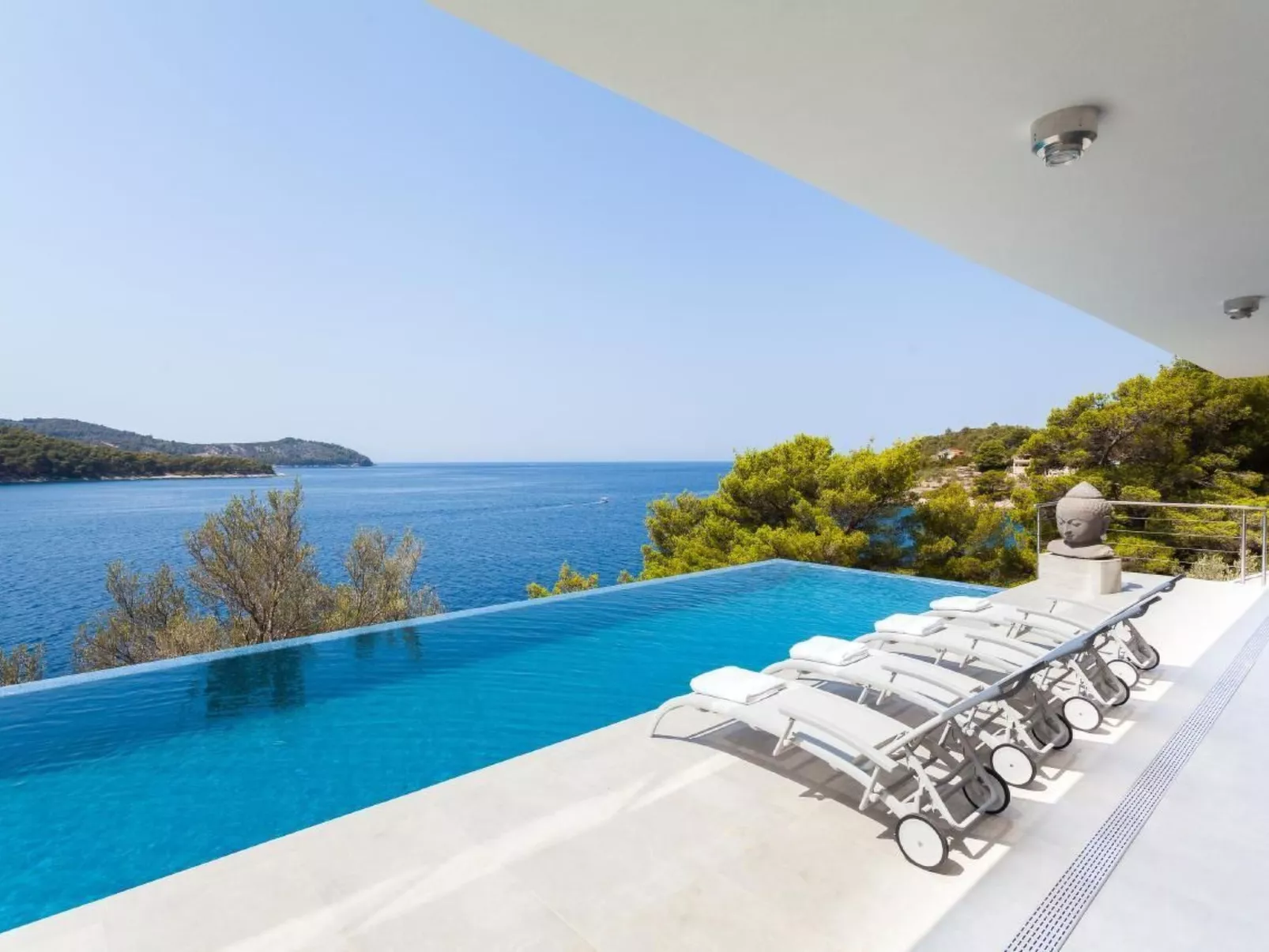 Villa Style and Sea-Outside