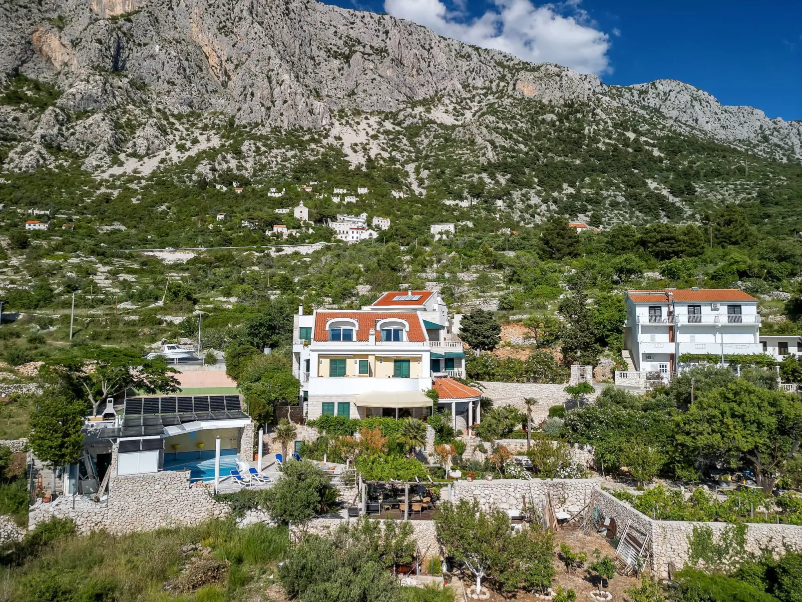 Villa Margitta mit Pool, Tennisplatz und Meerblick-Outside