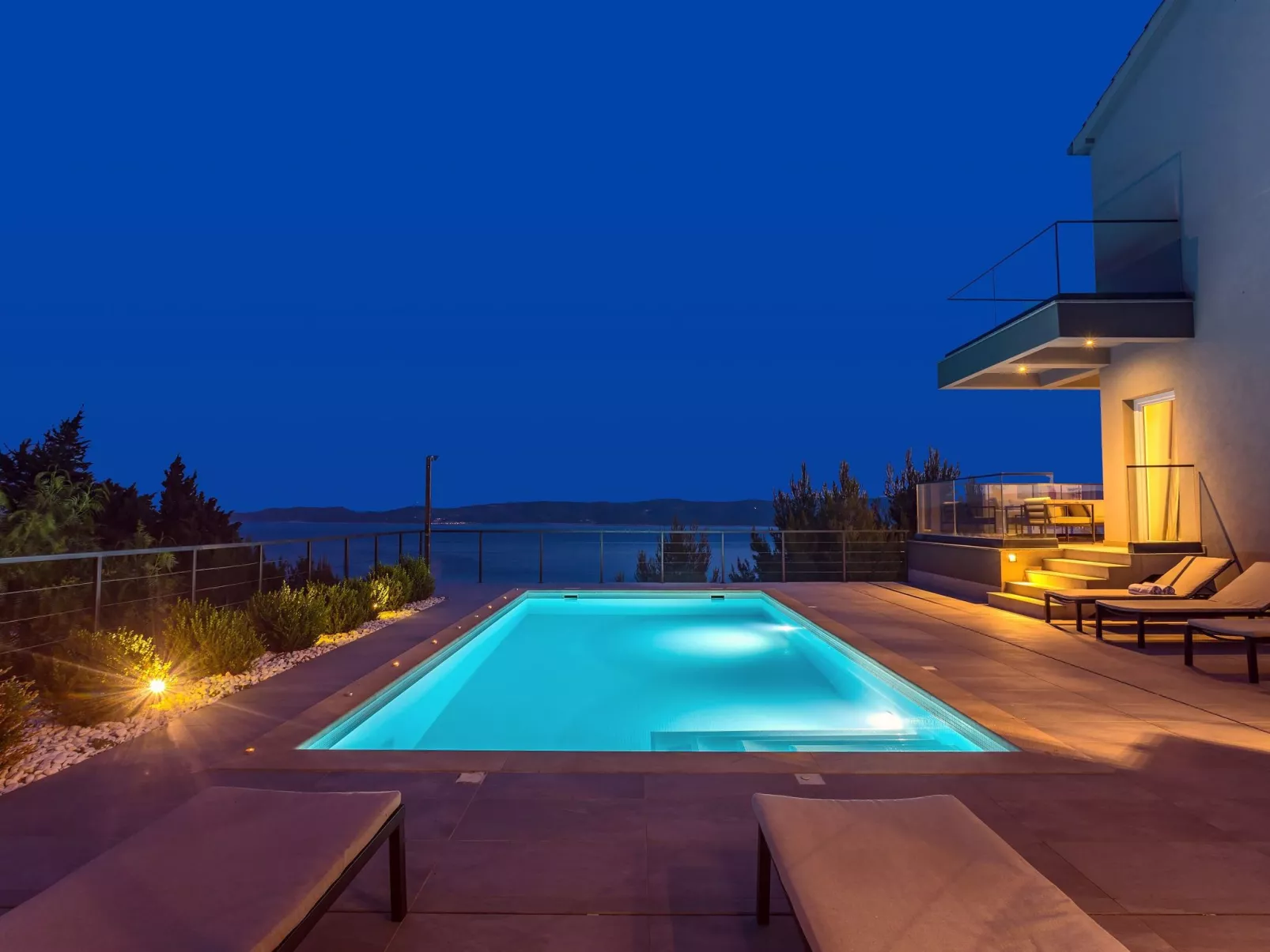 In Mimice mit tollem Pool und Meerblick-Image-tags.info