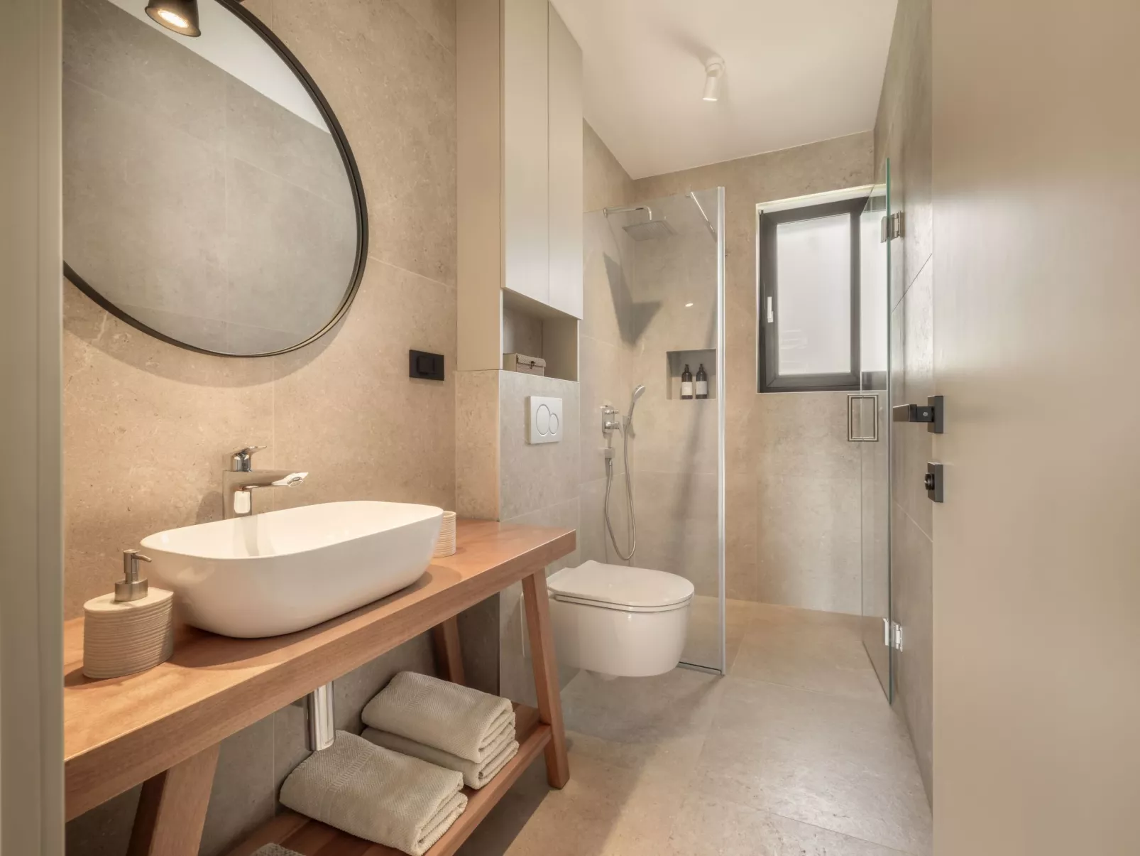 Design Villa Nux für 5 Personen mit beheiztem Pool-Dedans