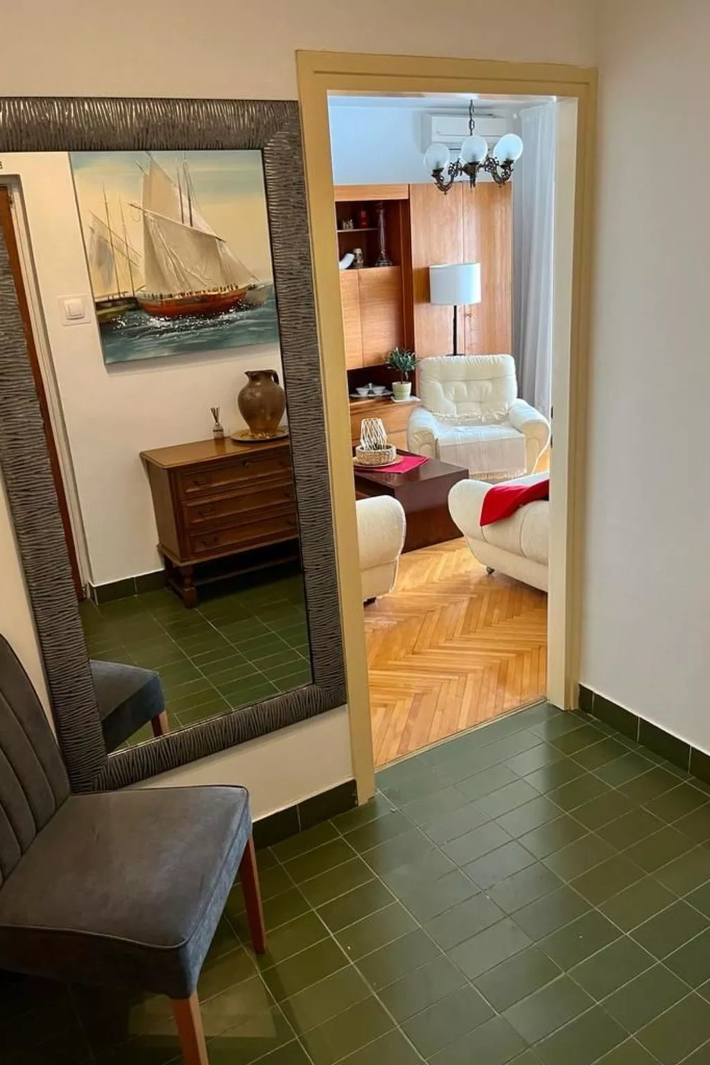 Wohnung mit Blick auf das Wasser-Dedans