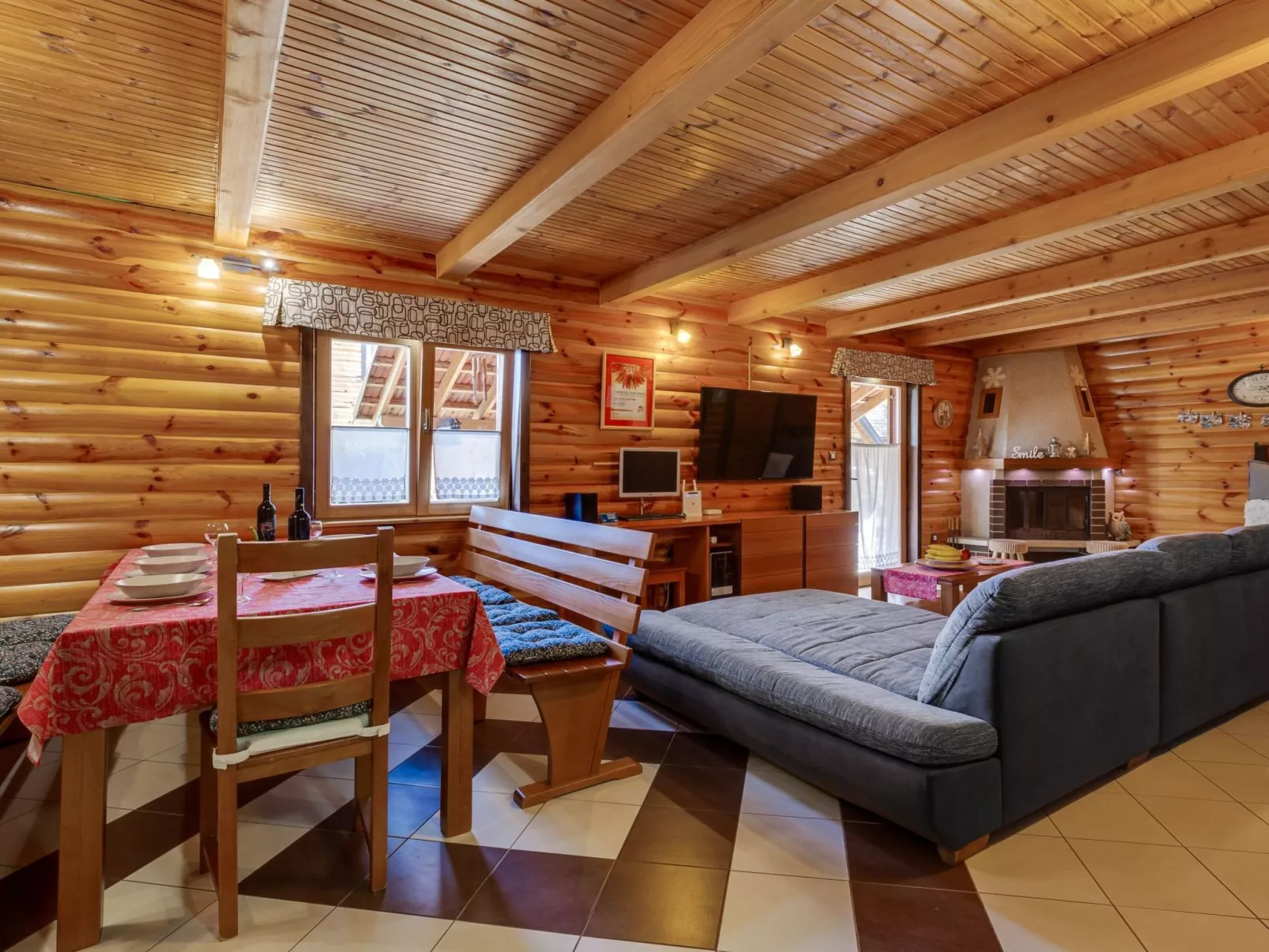 Mala vila Rebeka -großer SwimmingPool-Dedans