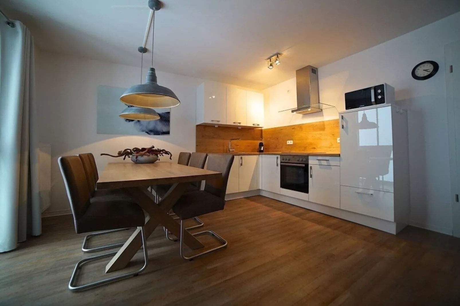 Apartment Am Postwiesen A-Dining room