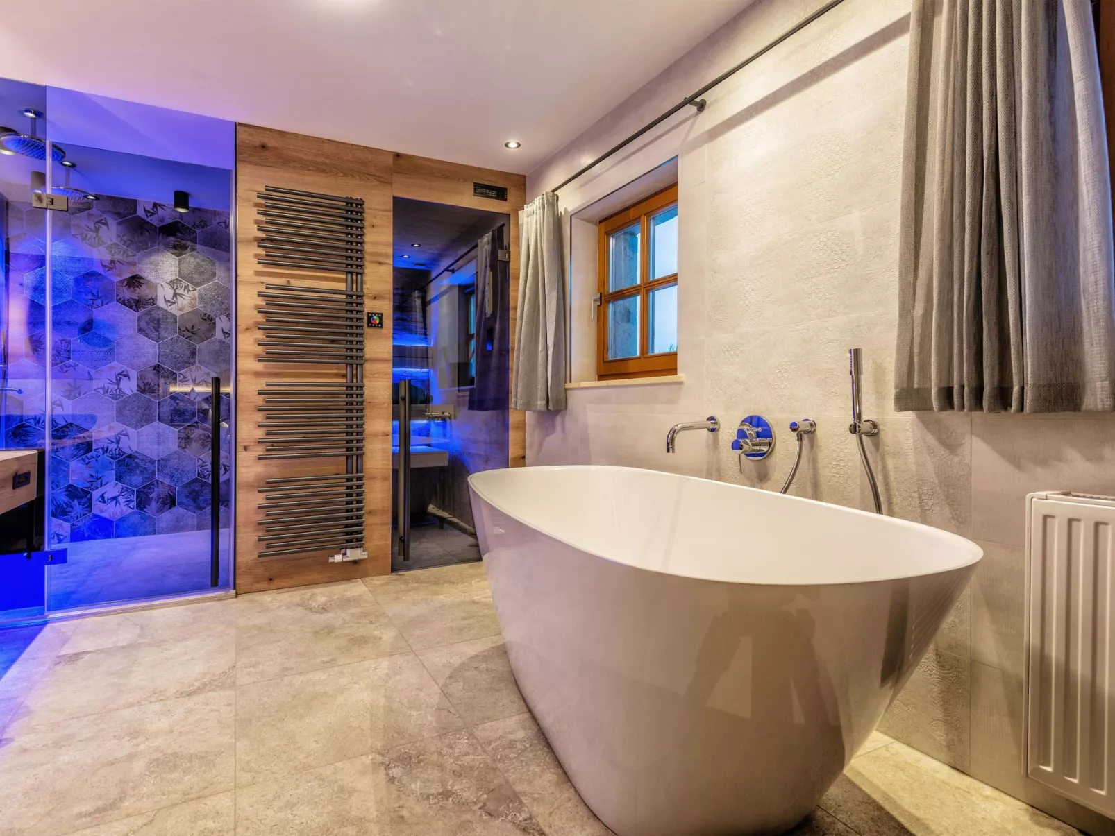 Luxus-Wellness Appartment im Edlgütl-Drinnen