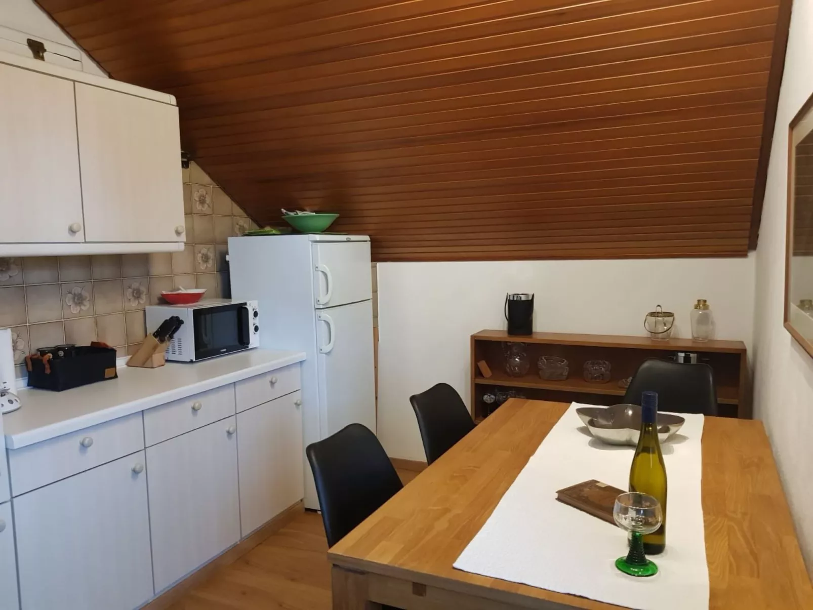 Appartement mit Balkon-Inside