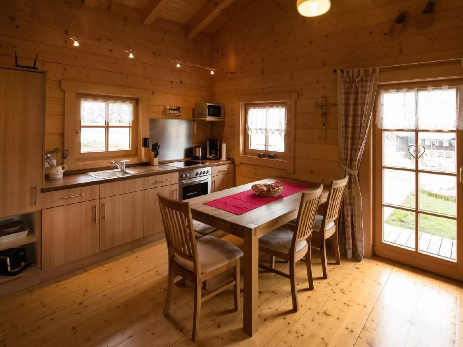 Pfenniggeiger- Hütte-Dedans