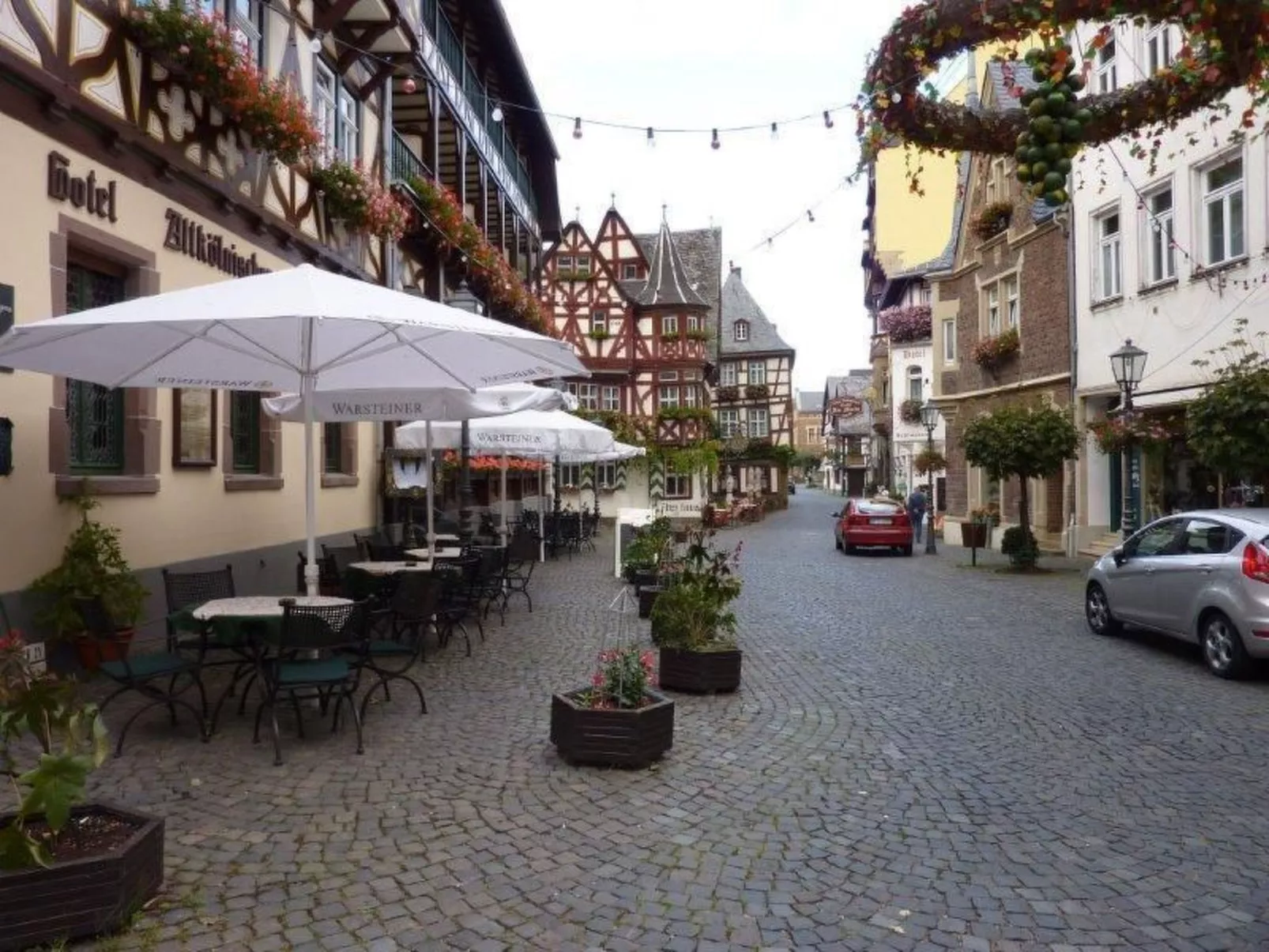 Appartement mit Terrasse, Garten und Grill-Draußen